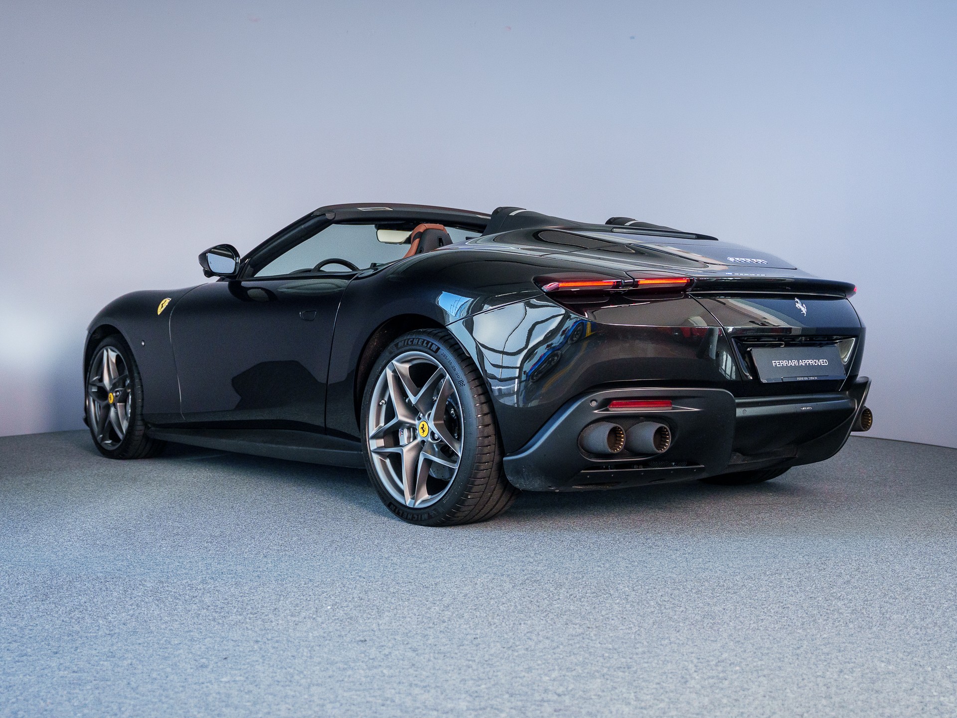 FERRARI Roma Spider 3.9 V8 T Nero Daytona-image-9