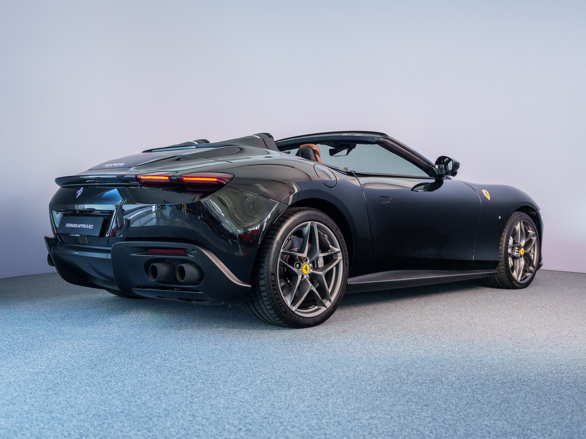 FERRARI Roma Spider 3.9 V8 T Nero Daytona-image-7