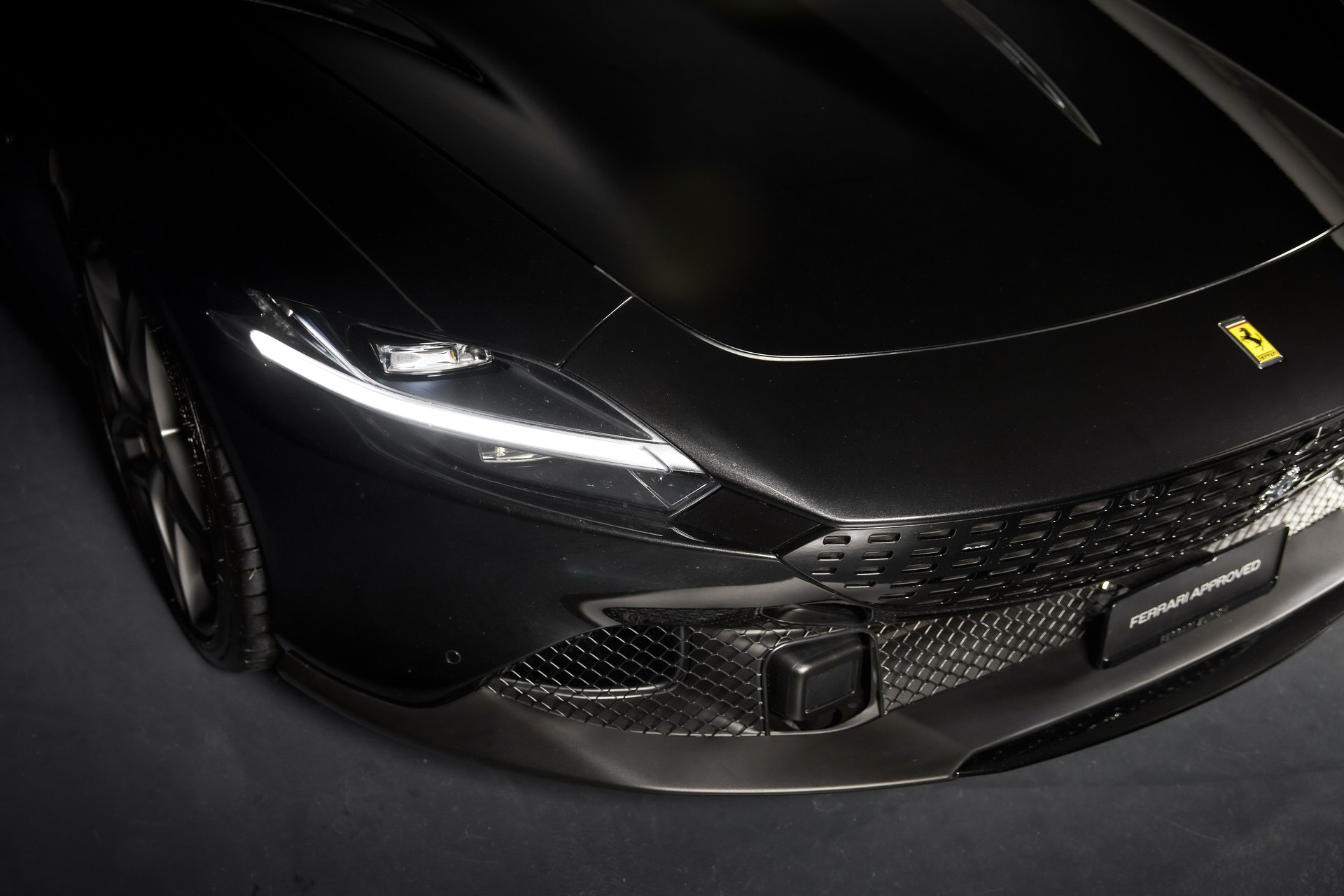 FERRARI Roma Spider 3.9 V8 T Nero Daytona-image-8