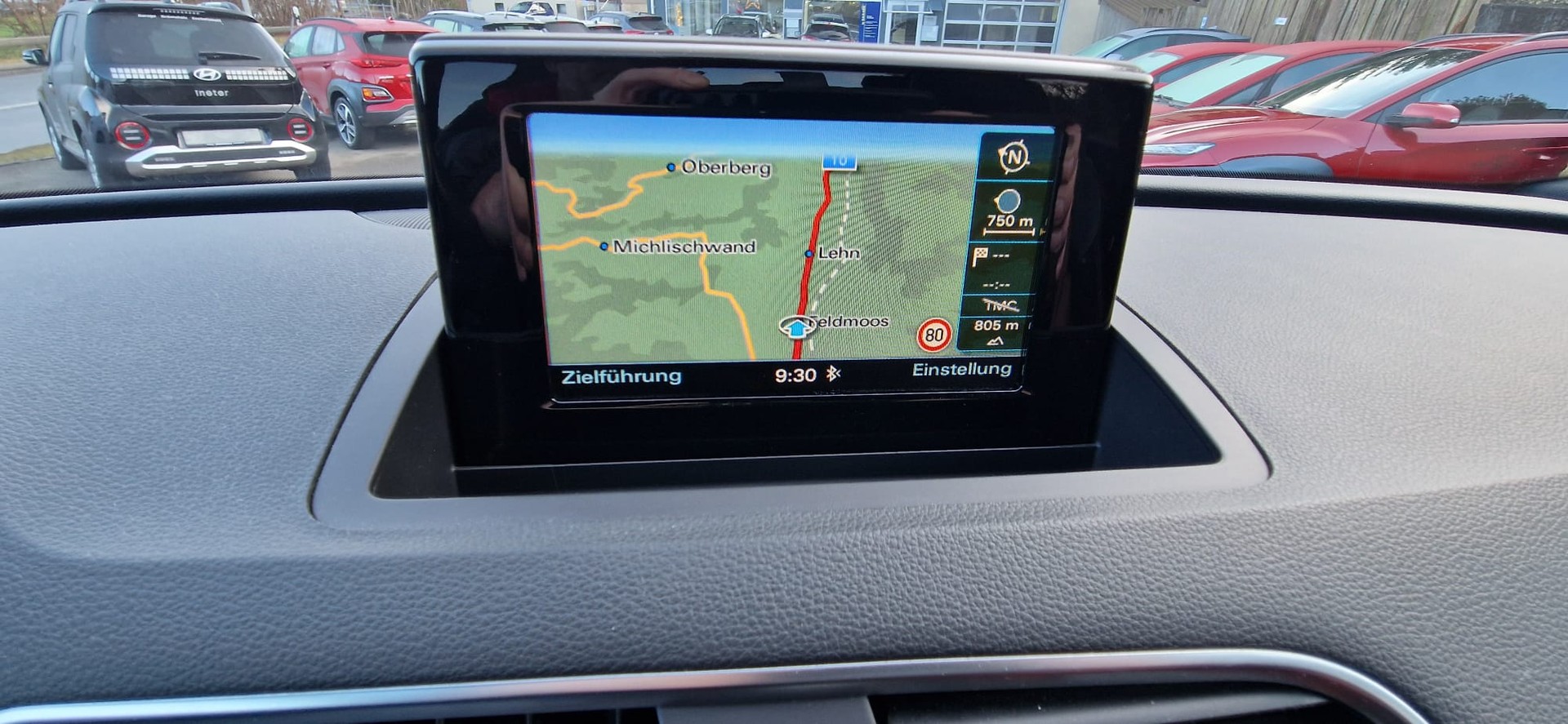 AUDI Q3 2.0 TDI sport quattro S-tronic-image-12