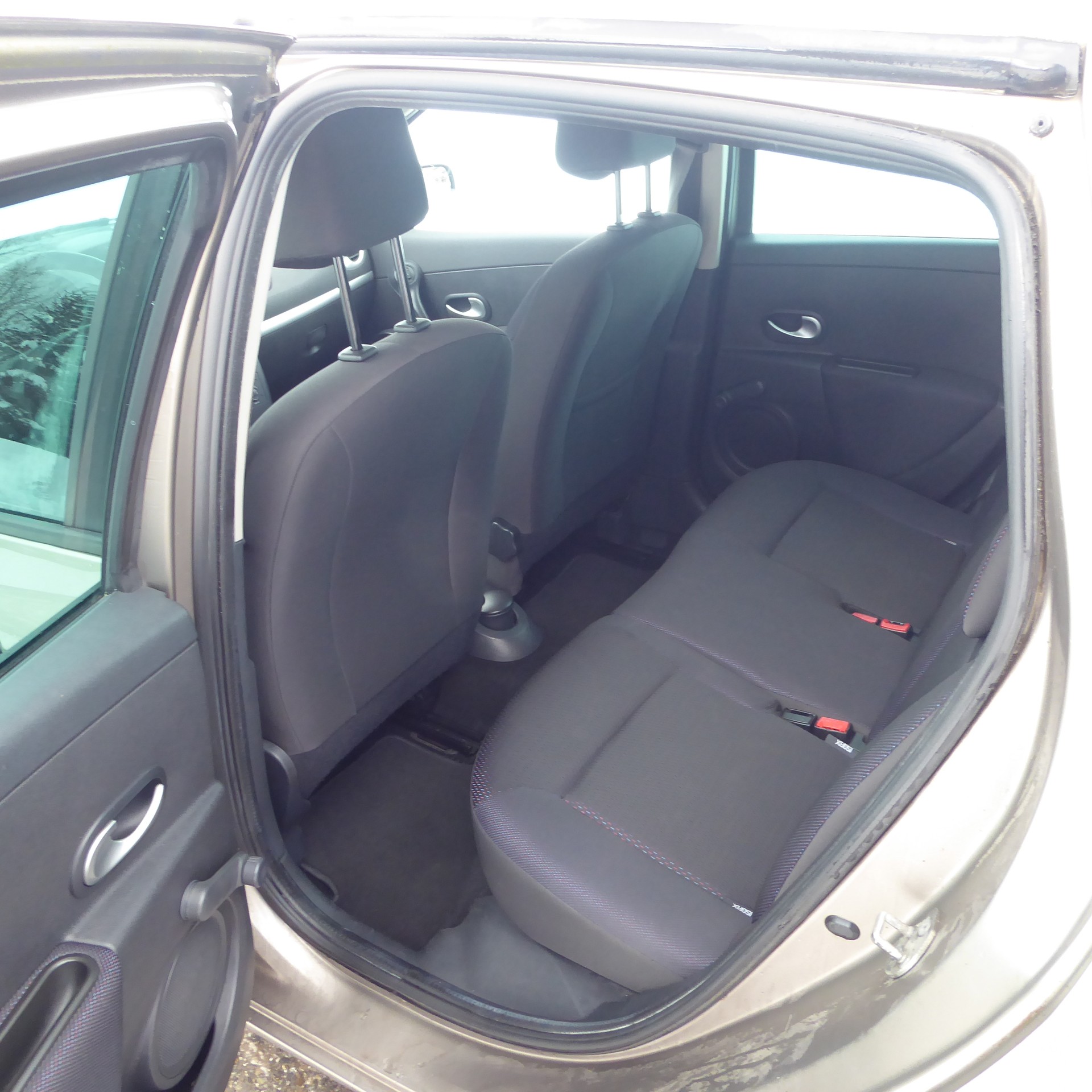 RENAULT Clio Grandtour 1.2 16V Turbo Dynamique-image-5