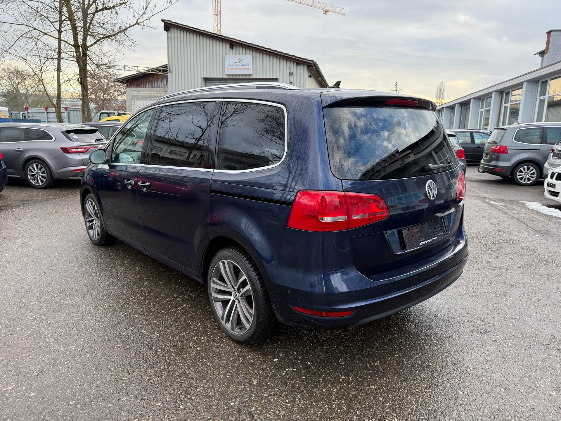 VW Sharan 2.0 TSI Highline DSG-showroom-element-2