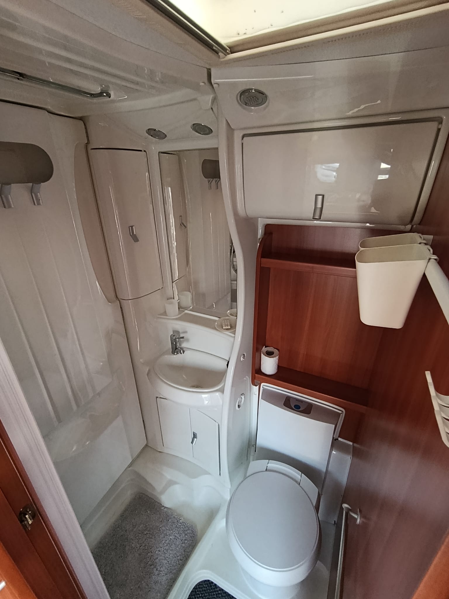 LAIKA X 700-image-23