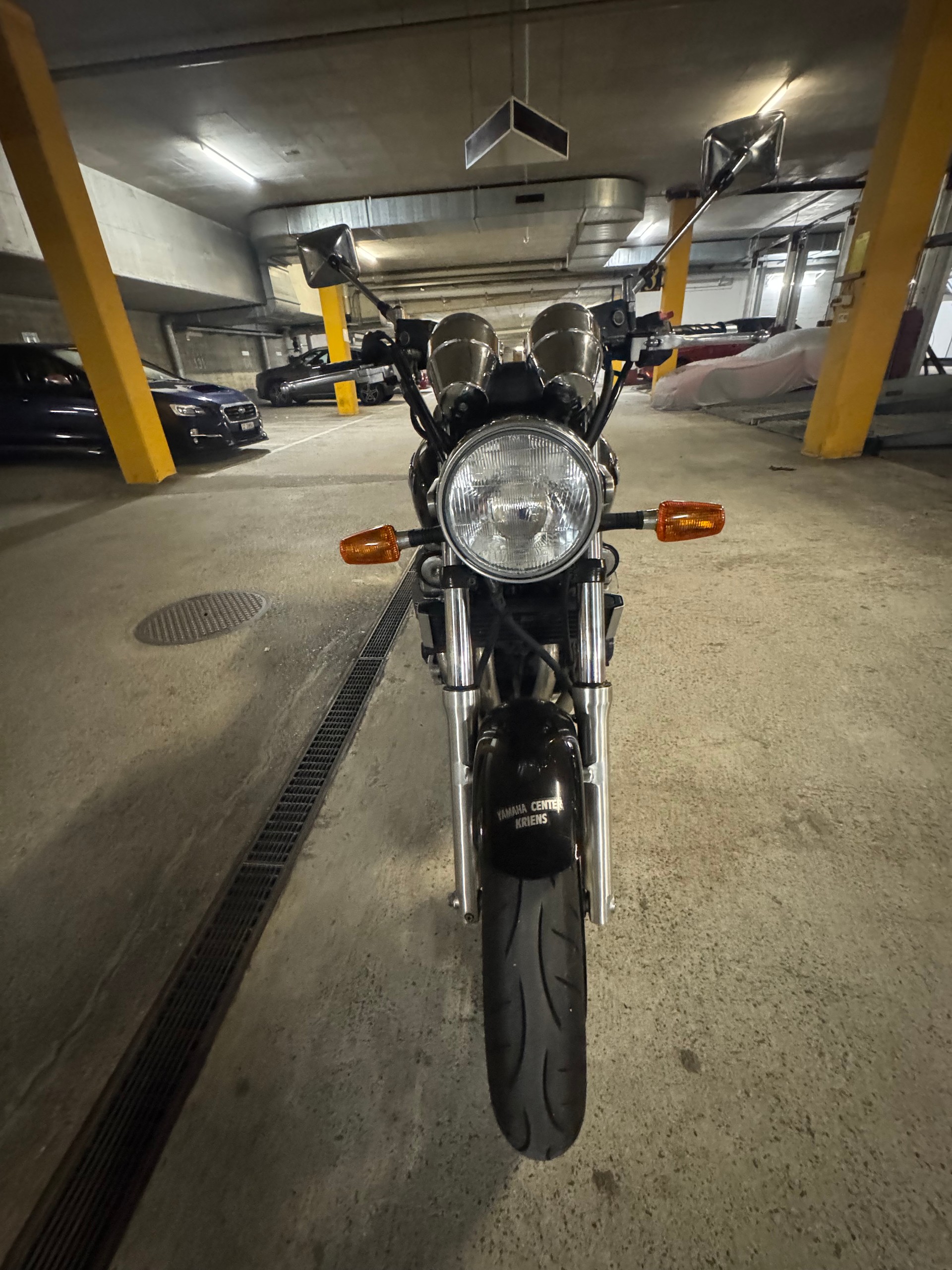 YAMAHA XJR 1200-image-0