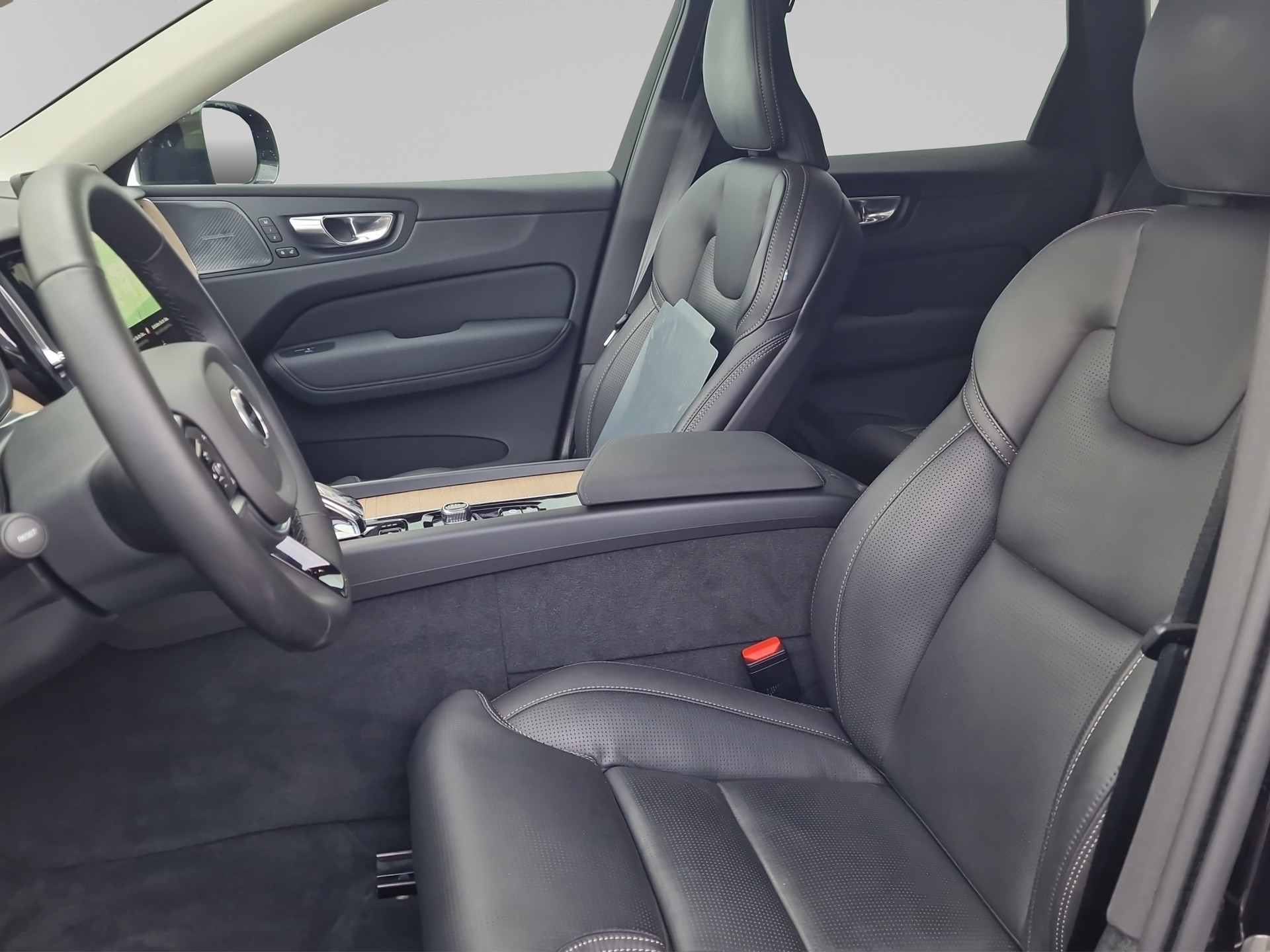 VOLVO XC60 2.0 T8 TE Plus Dark eAWD-image-9