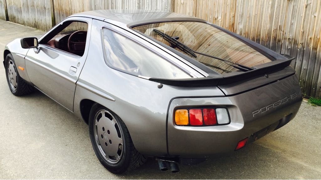 PORSCHE 928 S-image-2