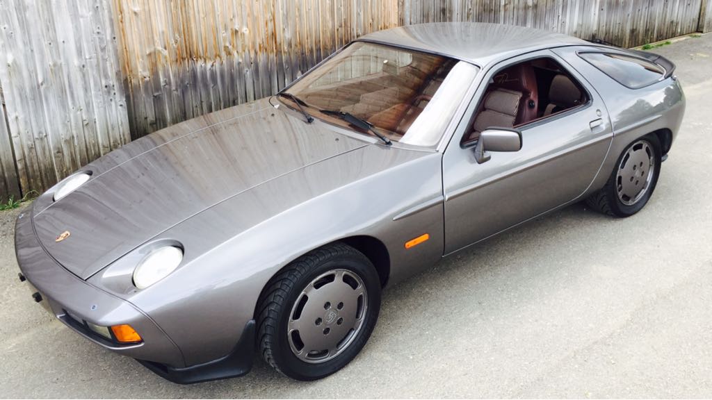 PORSCHE 928 S