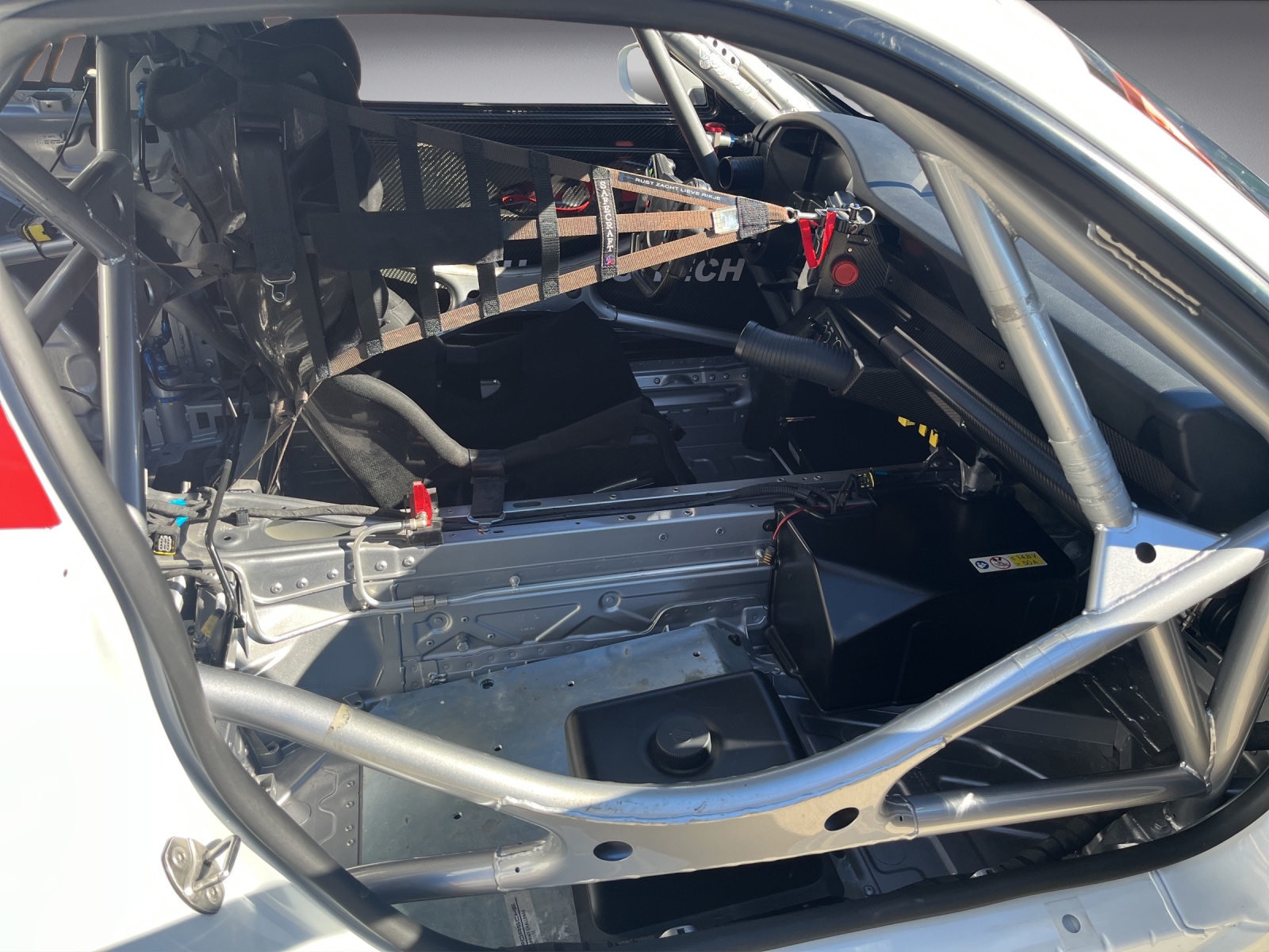 PORSCHE 911 (992) GT3 CUP-image-14