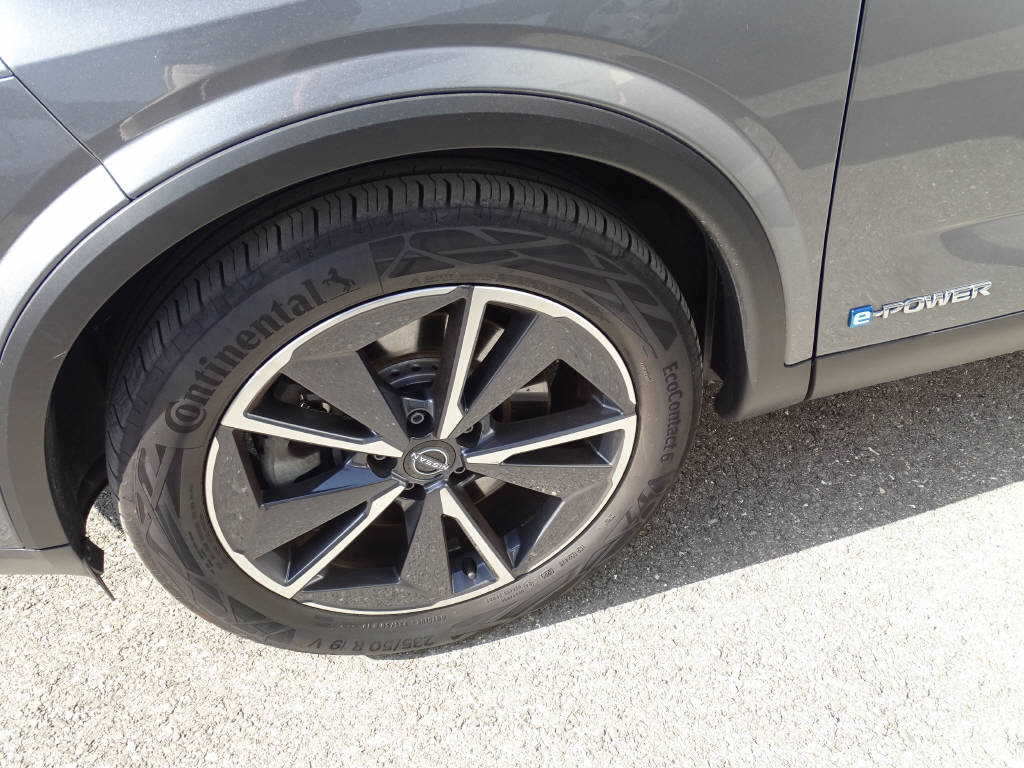NISSAN Qashqai 1.5 VC-T Tekna+-showroom-element-1