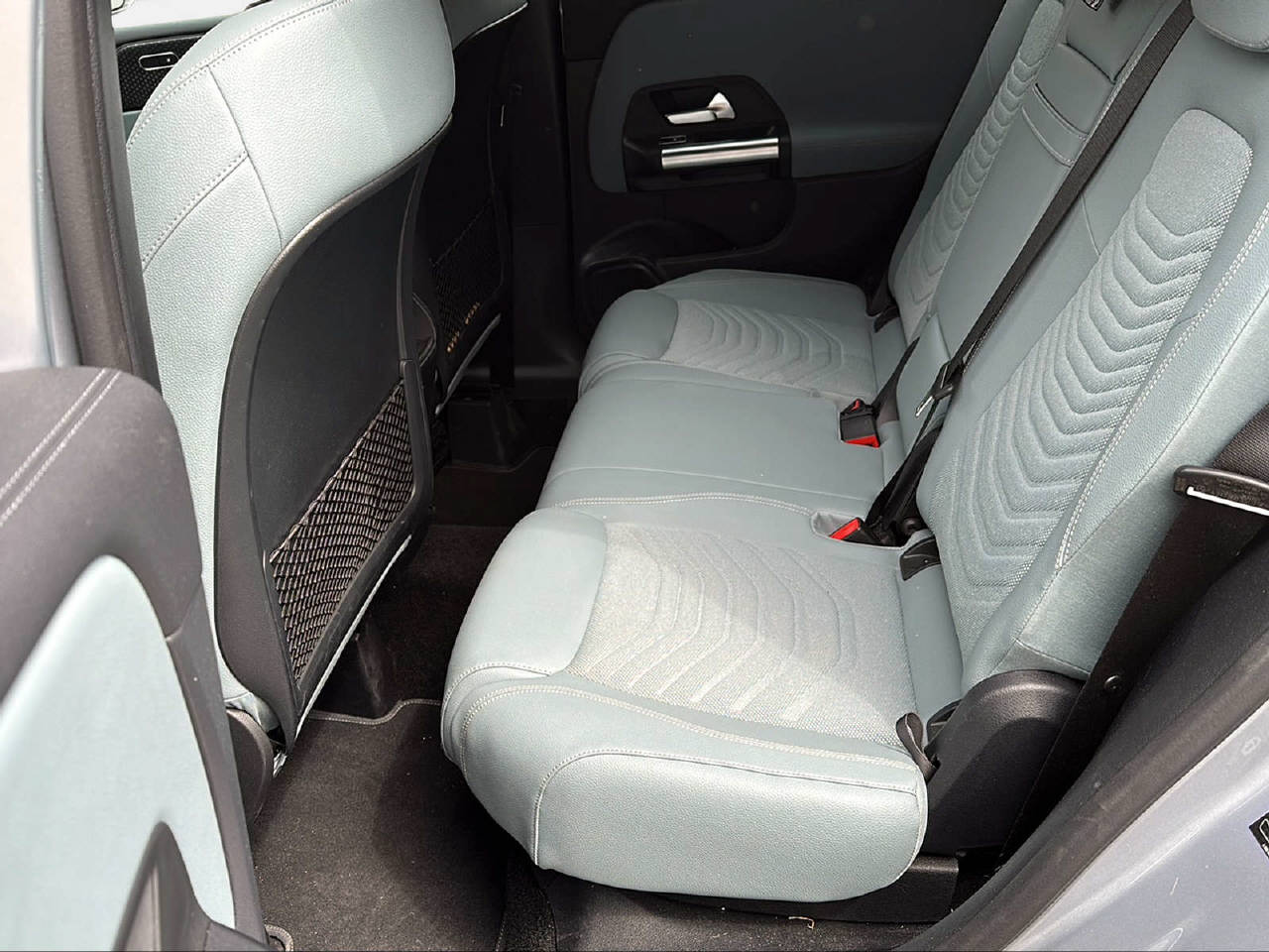 MERCEDES-BENZ B 200 Progressive-image-4