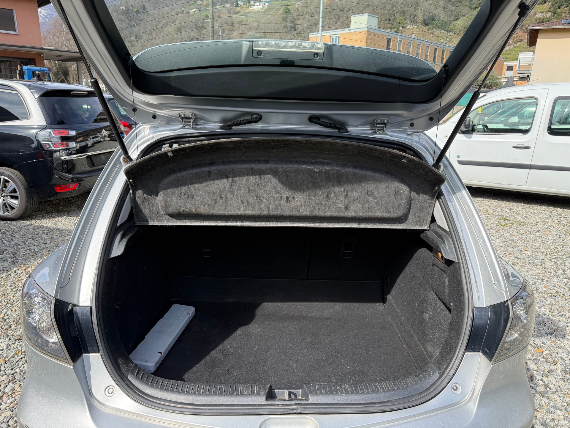 MAZDA 3 2.0 16V CD Sport-image-5