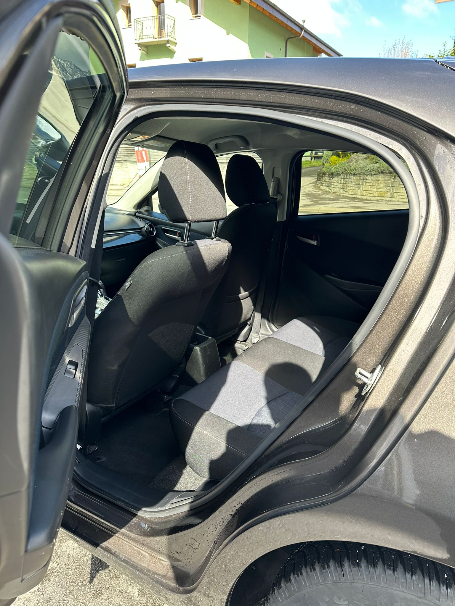 MAZDA 2 1.5i 16V Skyactiv-G Revolution Drive-image-11