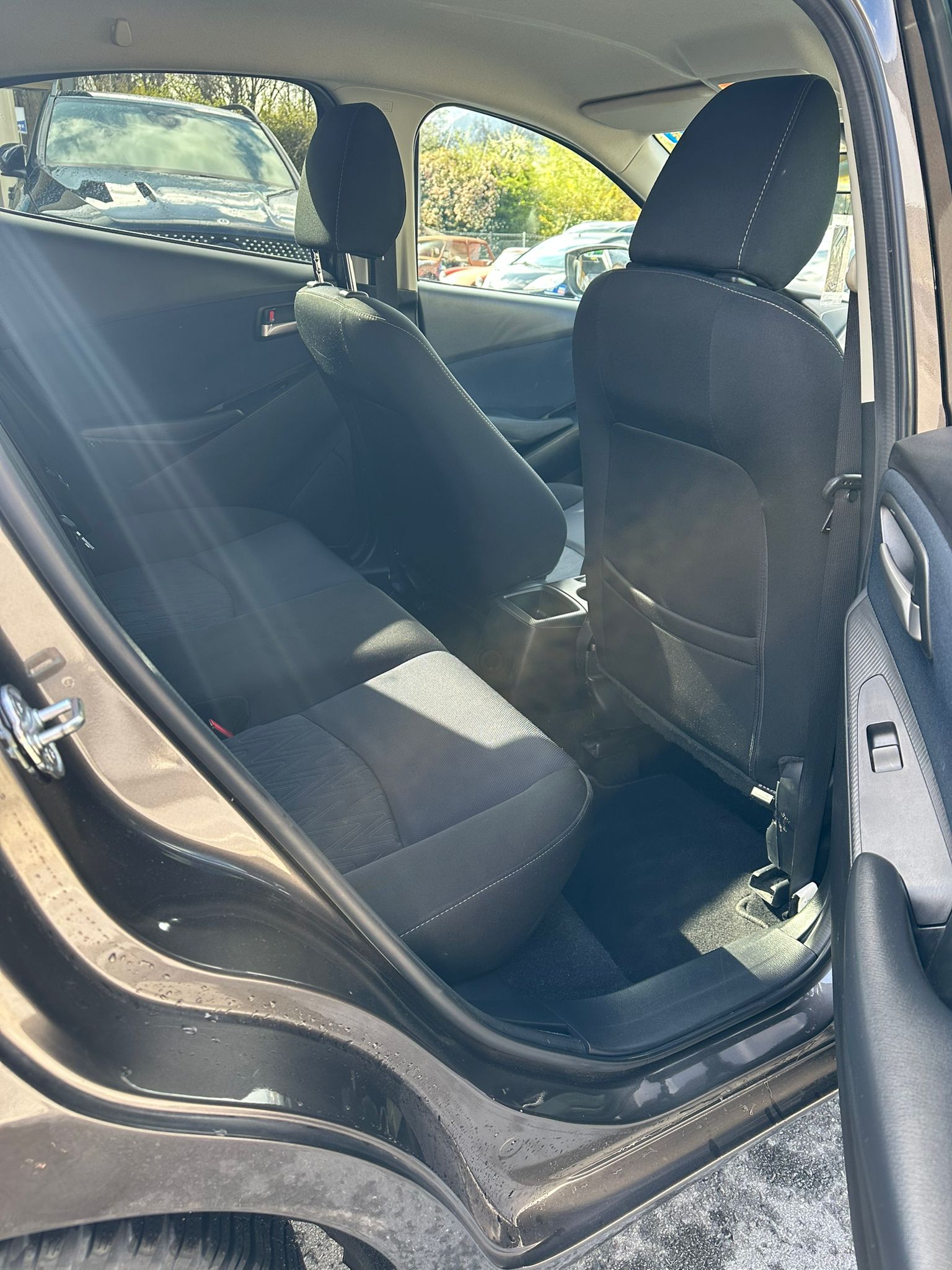 MAZDA 2 1.5i 16V Skyactiv-G Revolution Drive-image-12