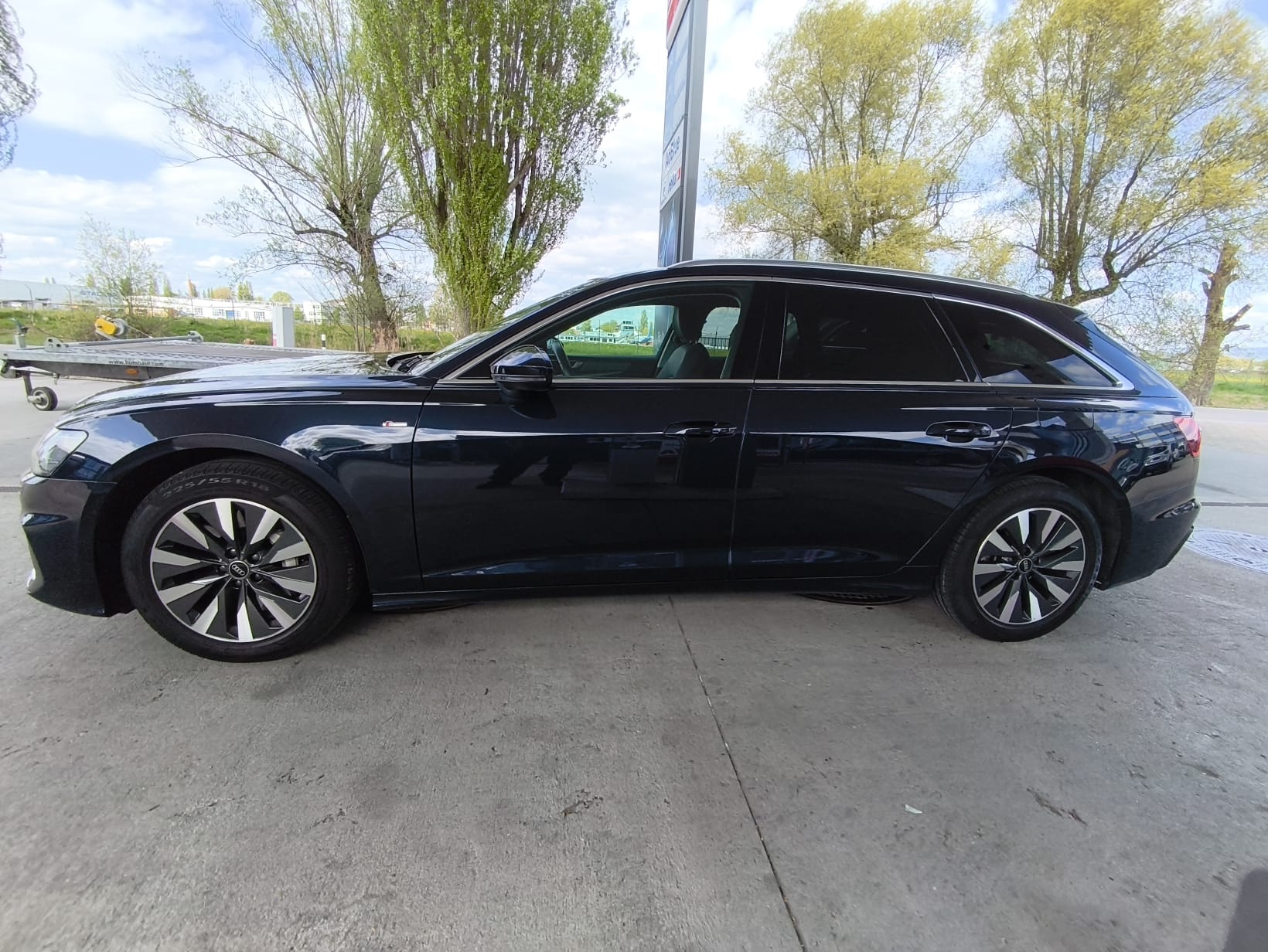 AUDI A6 Avant 50 TFSIe quattro S-tronic-image-6