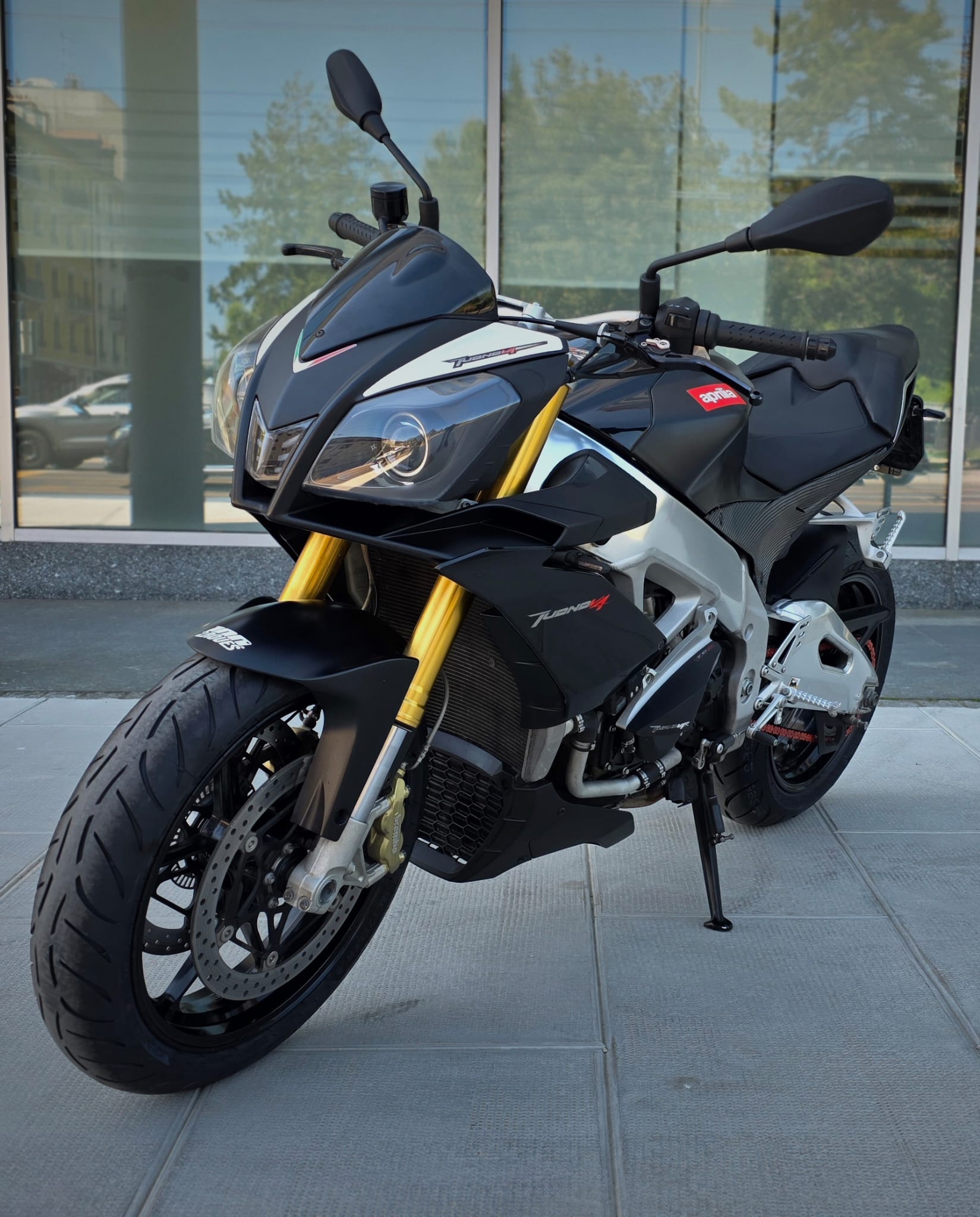 APRILIA Tuono V4 R APRC-image-2