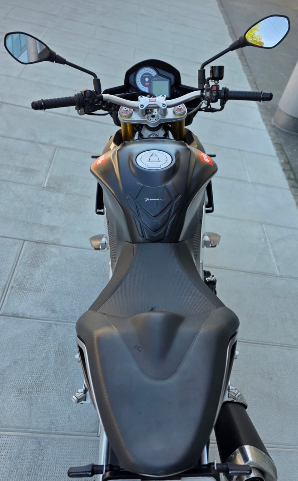 APRILIA Tuono V4 R APRC-image-6