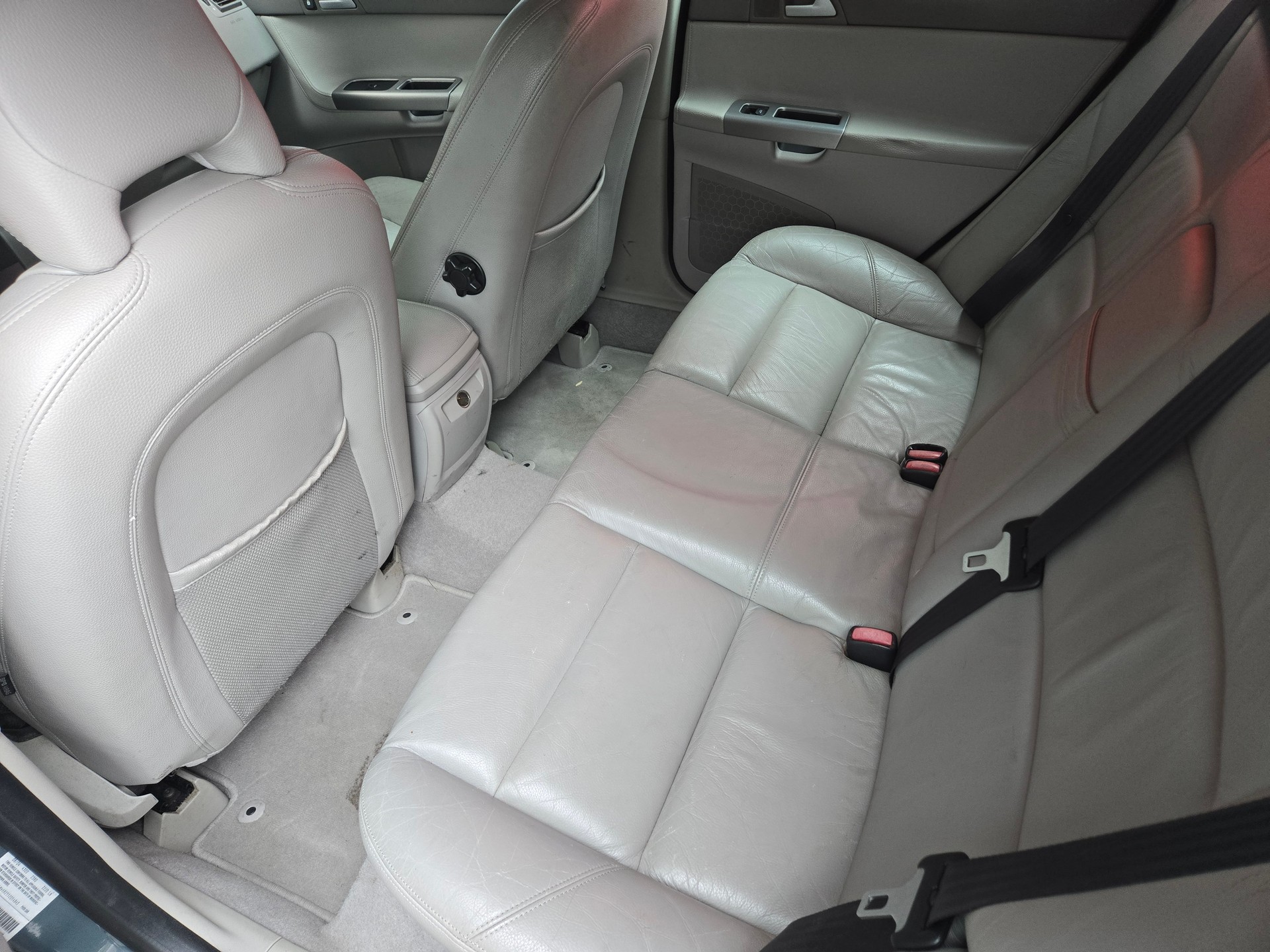 VOLVO V50 T5 Momentum-image-13