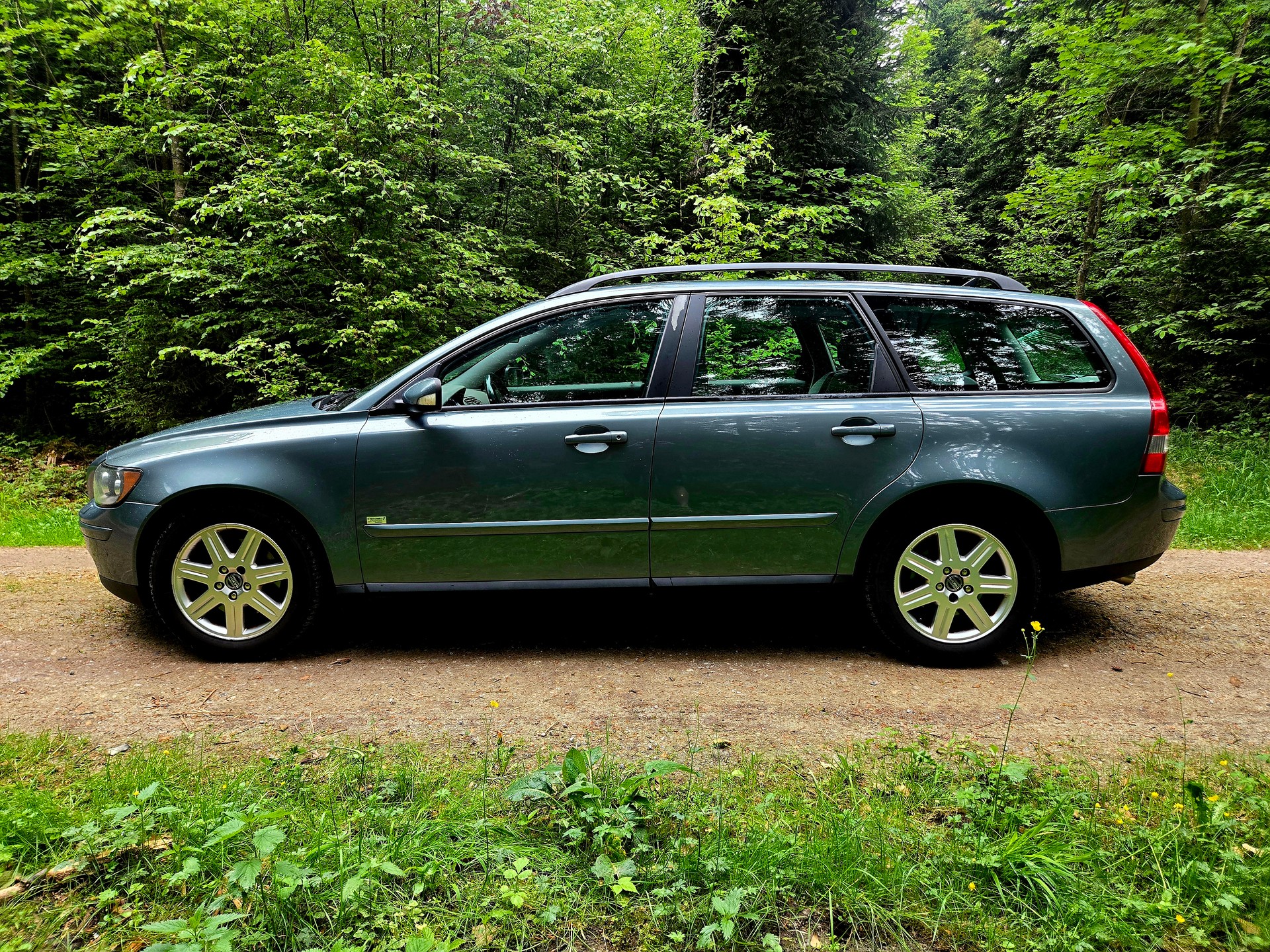 VOLVO V50 T5 Momentum-image-3