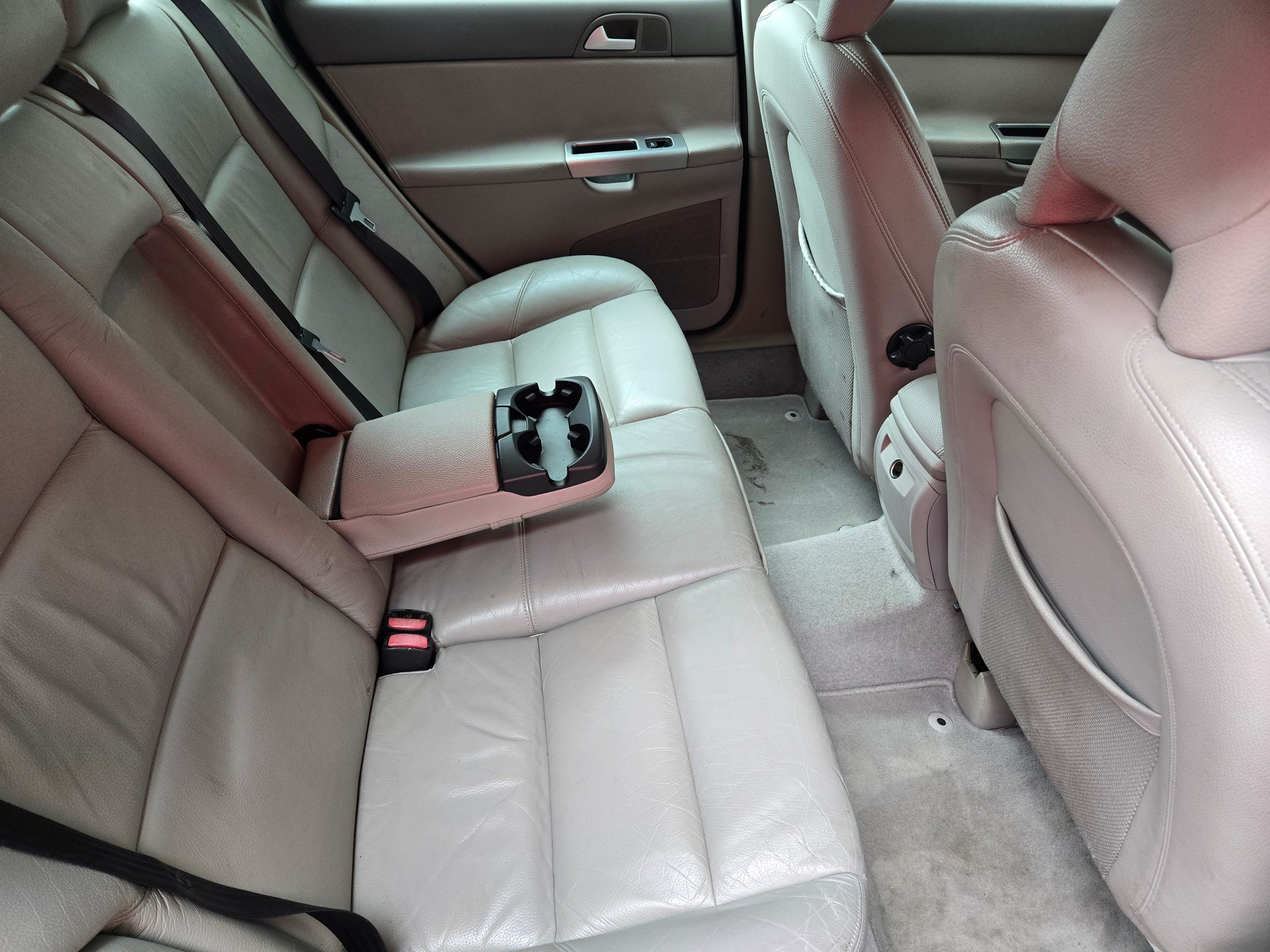 VOLVO V50 T5 Momentum-image-11