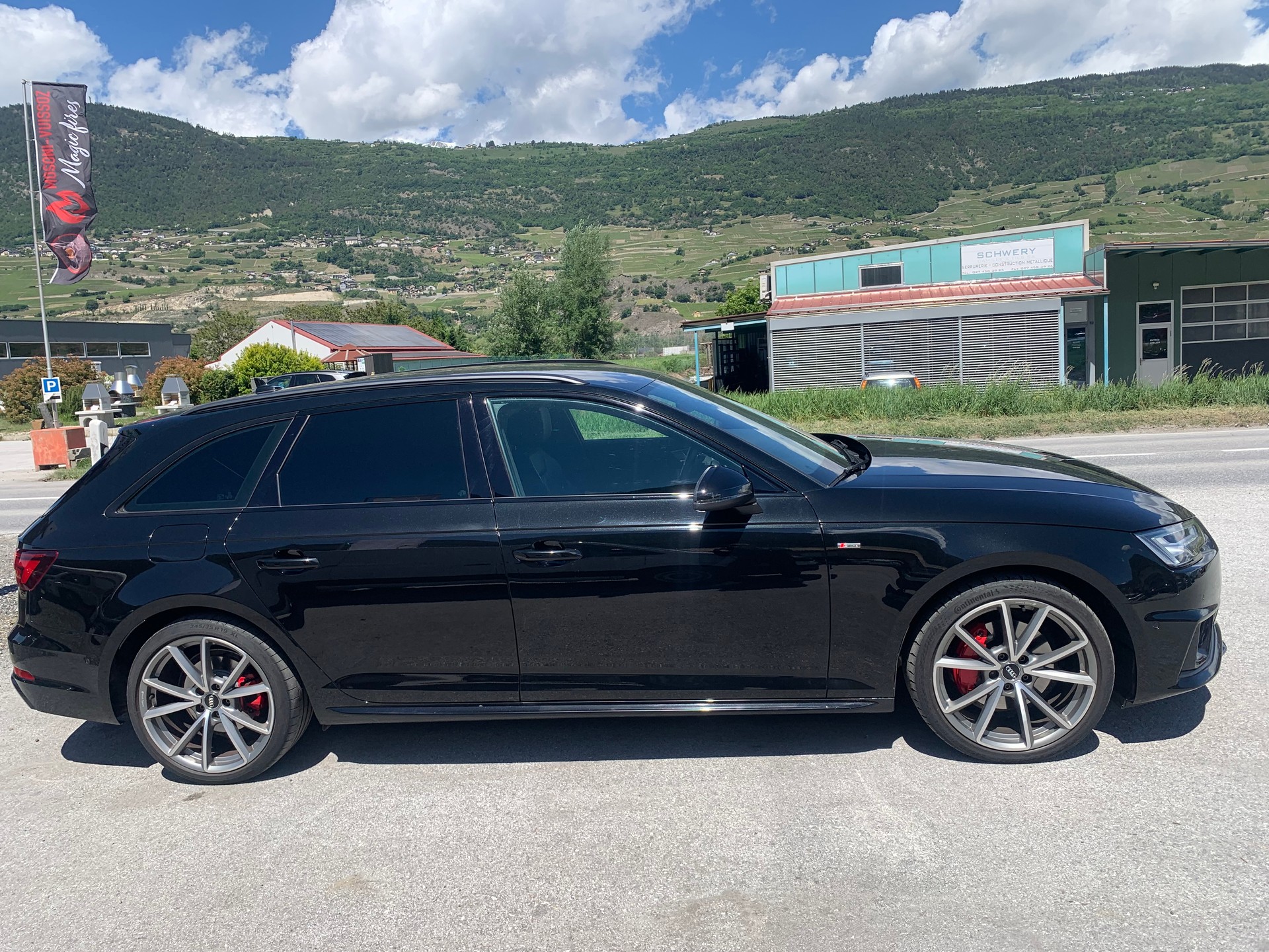 AUDI A4 Avant 40 TDI quattro S-tronic-image-5