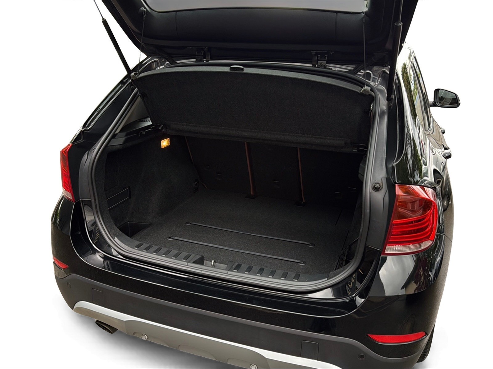 BMW X1 sDrive 20d Efficient-Dynamics Edition xLine-image-7