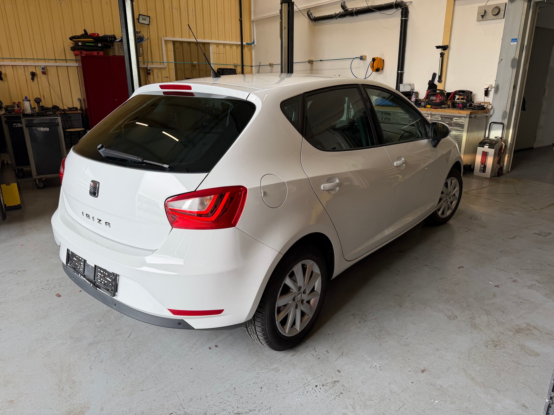 SEAT Ibiza SC 1.2 TSI Style Stopp-Start-image-5