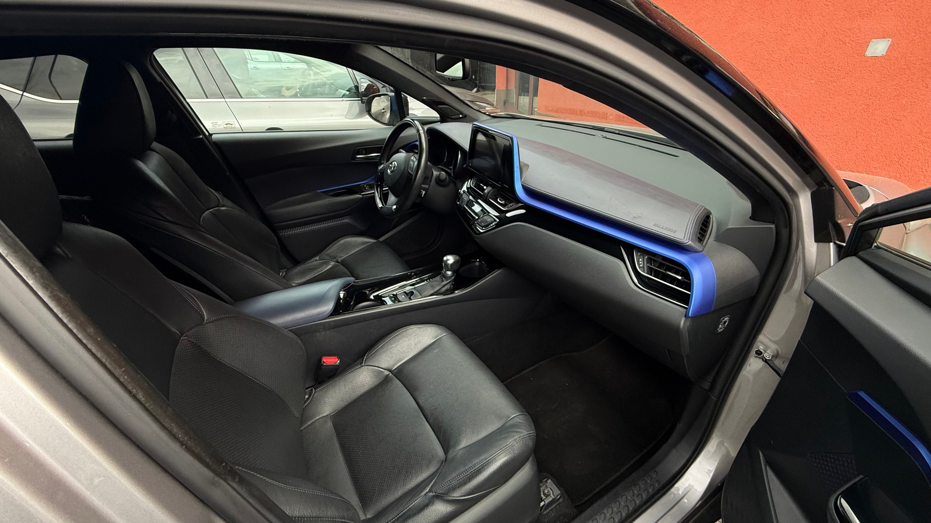 TOYOTA C-HR 1.8 HSD Style CVT-image-9