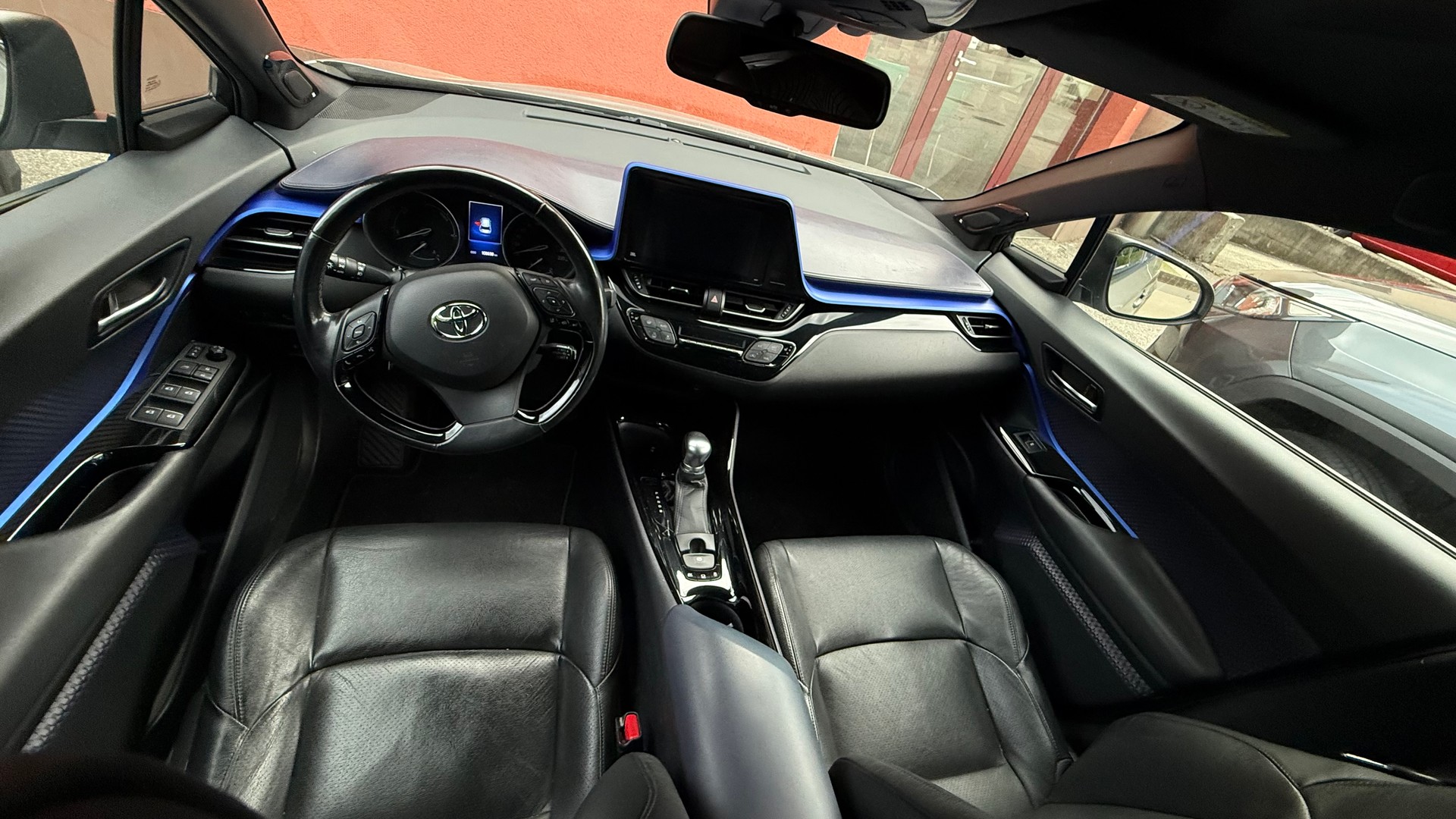 TOYOTA C-HR 1.8 HSD Style CVT-image-16