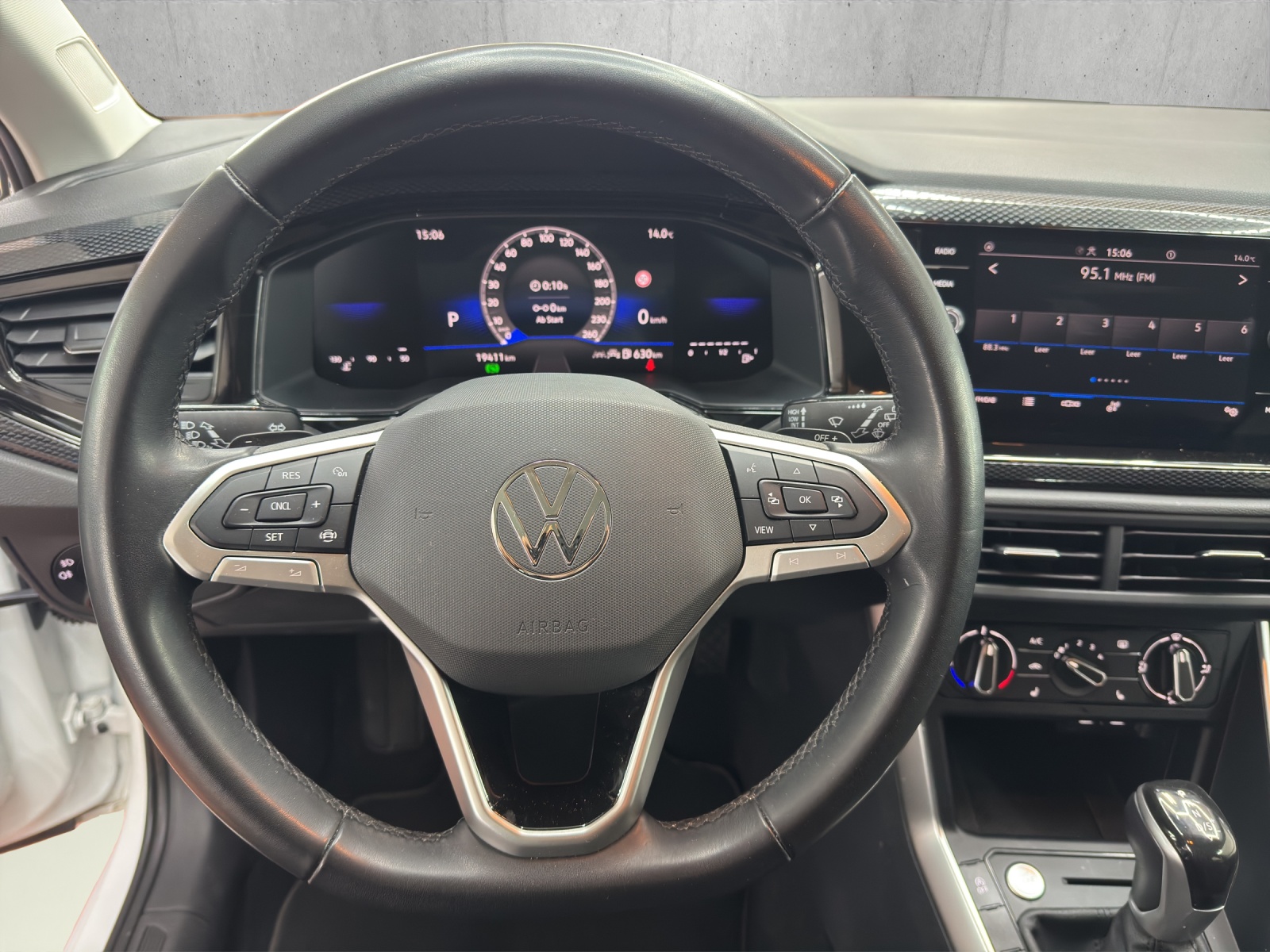 VW Polo 1.0 TSI Life DSG-image-9