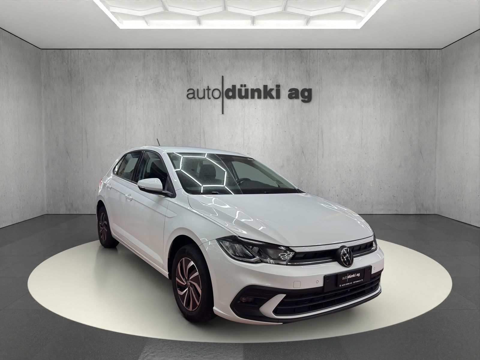 VW Polo 1.0 TSI Life DSG-image-5