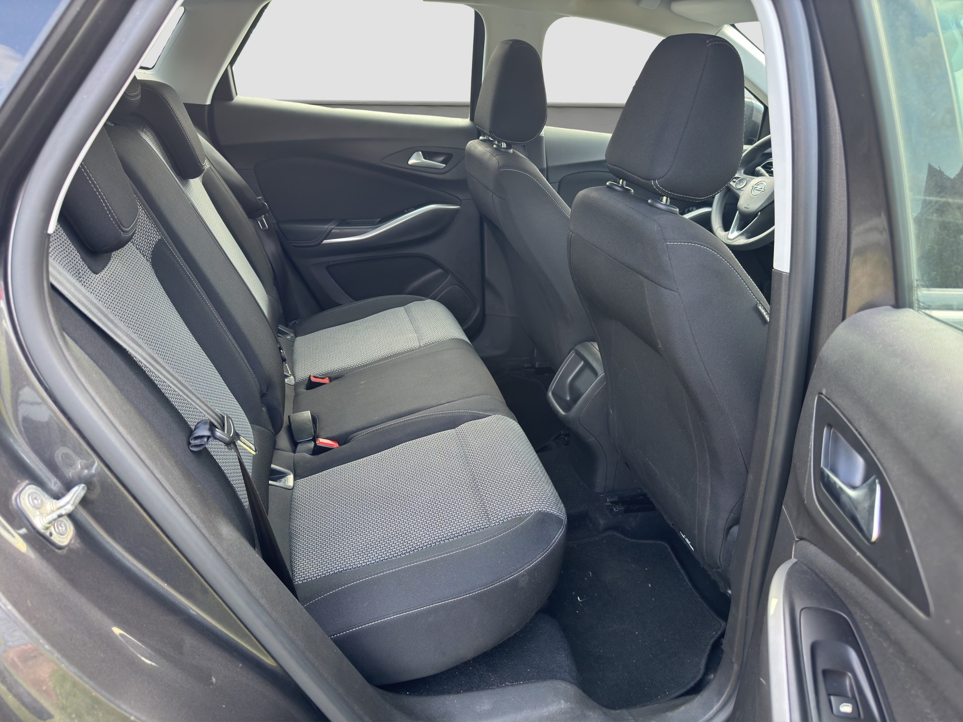 OPEL GRANDLAND X-image-14