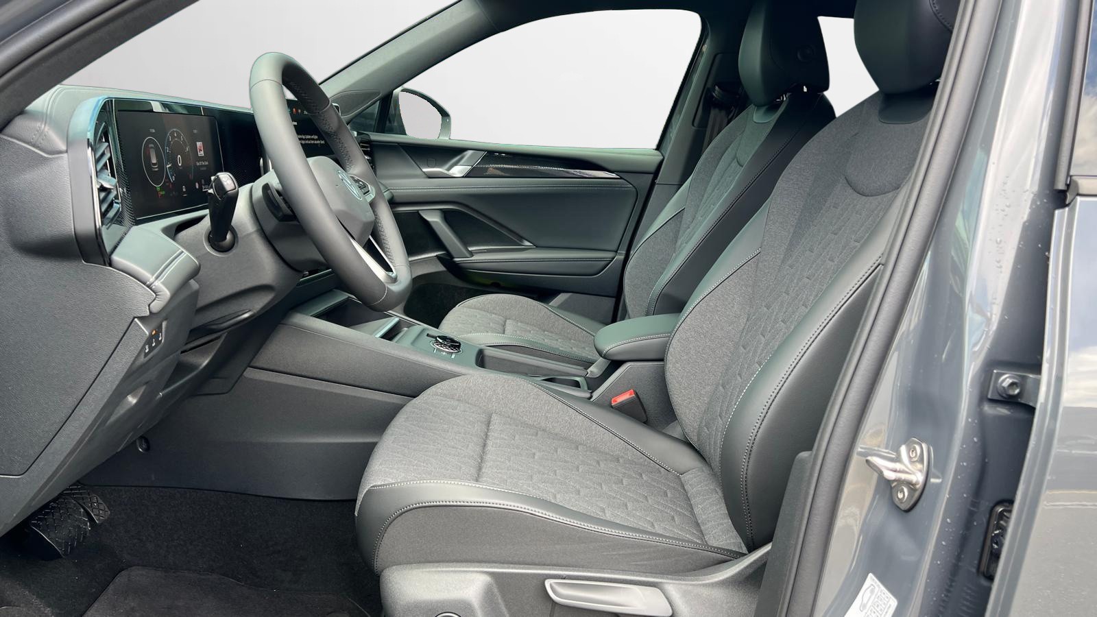 VW Tiguan UNITED 1.5 eTSI 150PS DSG-image-4