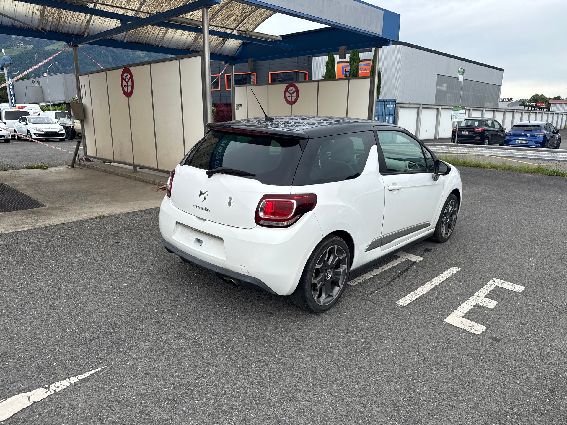 DS AUTOMOBILES DS3 1.6 THP Sport Chic-image-4