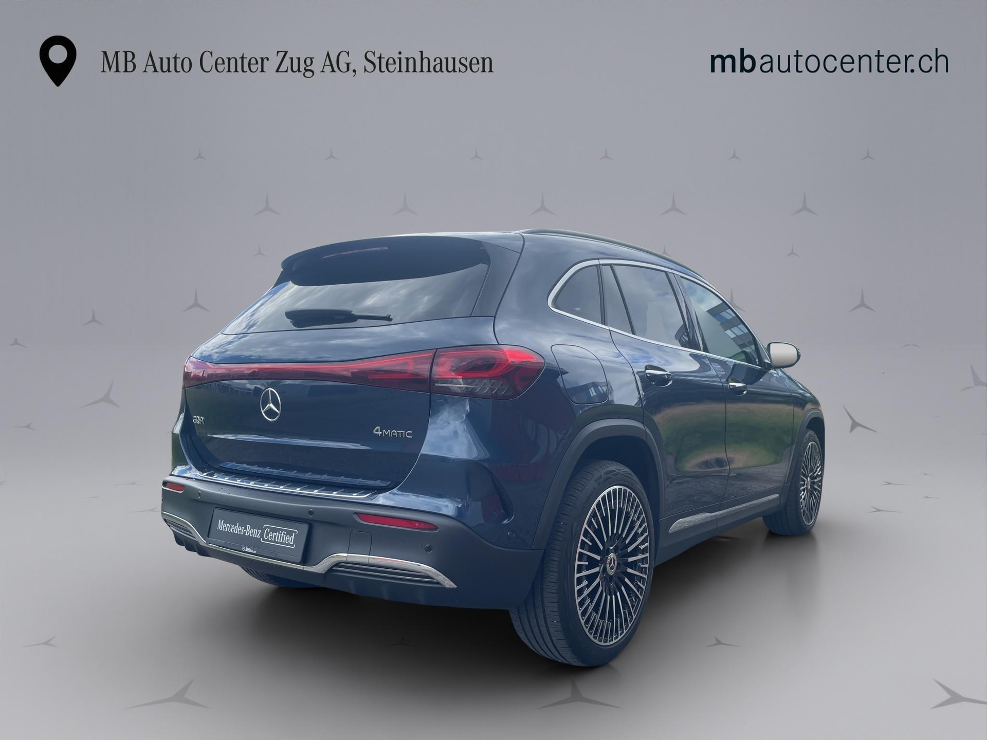 MERCEDES-BENZ EQA 300 Swiss Star AMG Line 4matic-image-5