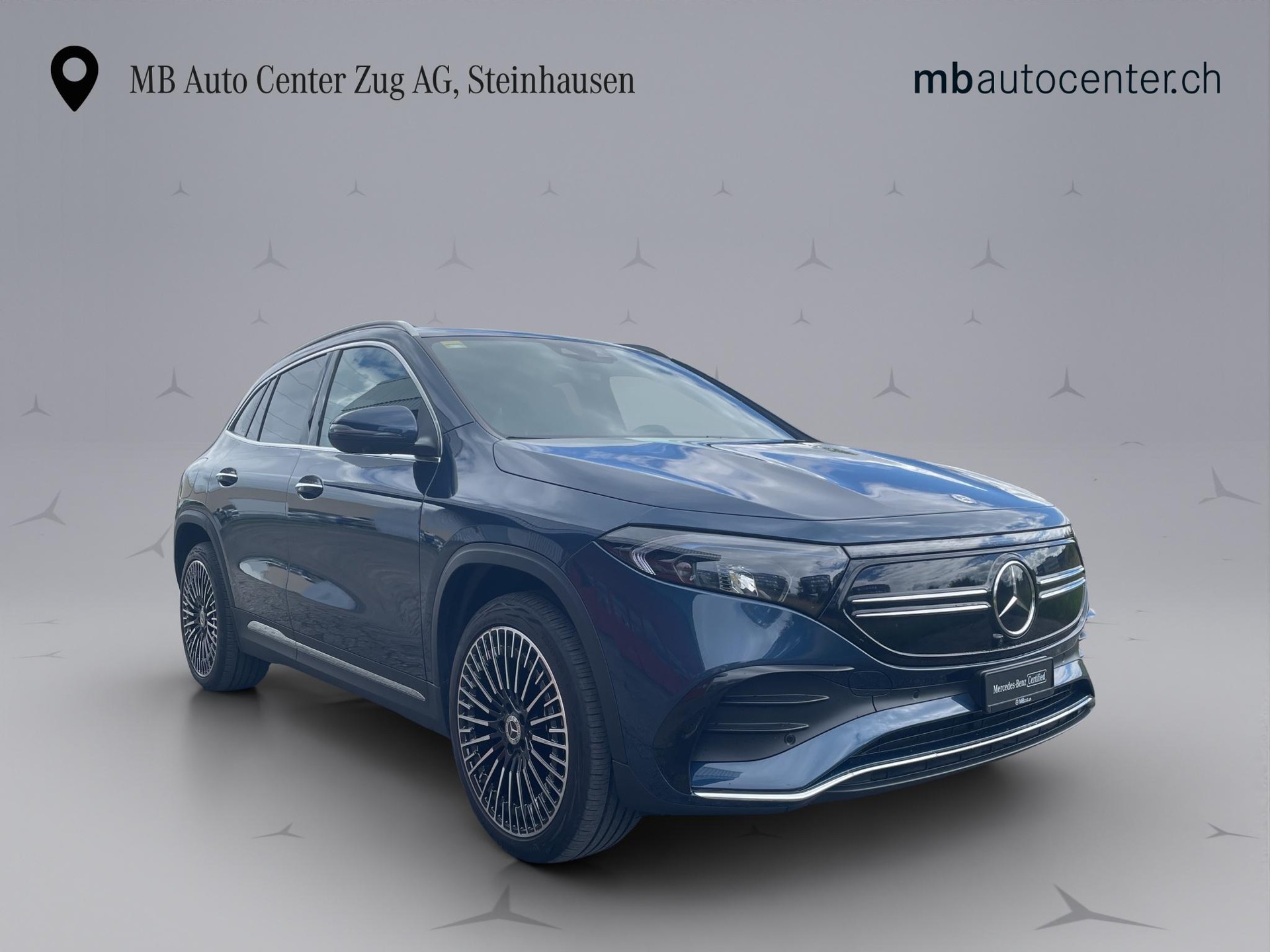 MERCEDES-BENZ EQA 300 Swiss Star AMG Line 4matic-image-7