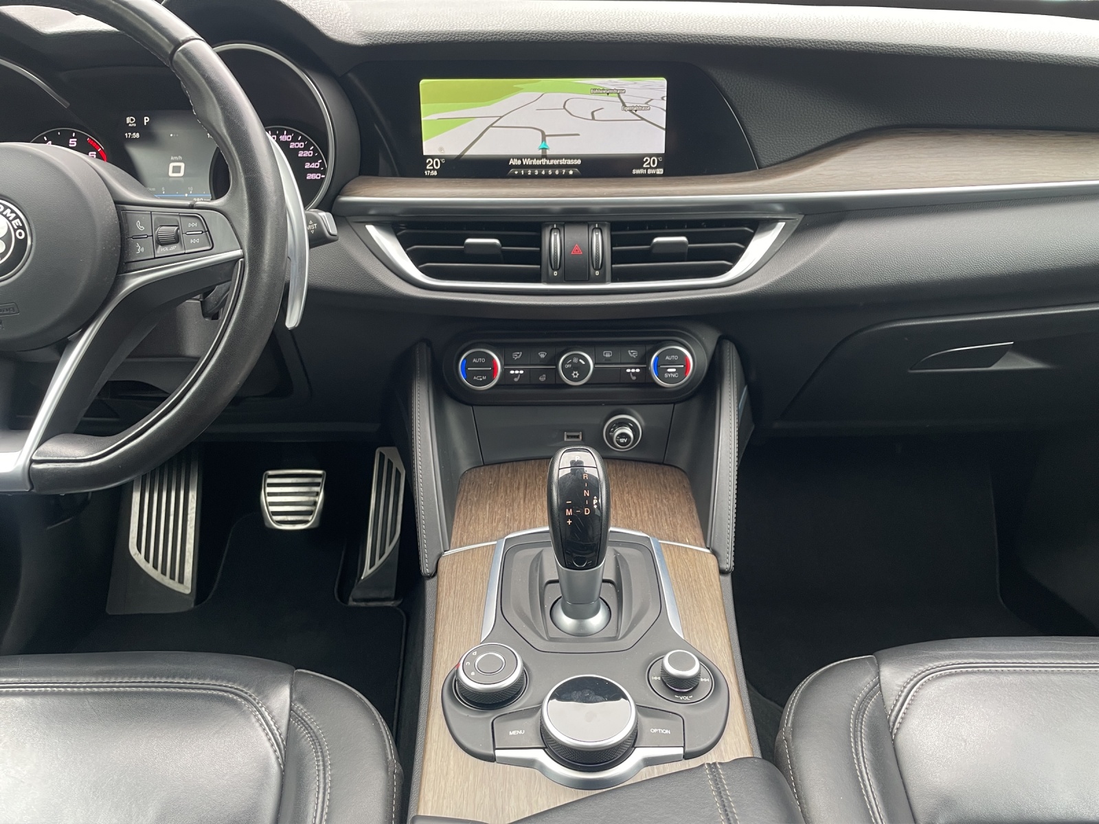 ALFA ROMEO Stelvio 2.0 First Edition Q4 Automatic-image-15