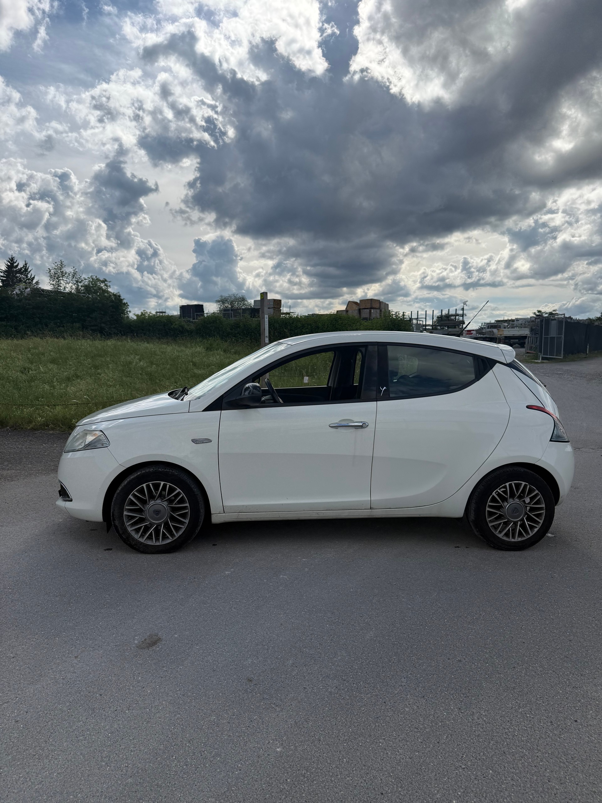LANCIA Ypsilon 0.9 TwinAir Gold-image-3