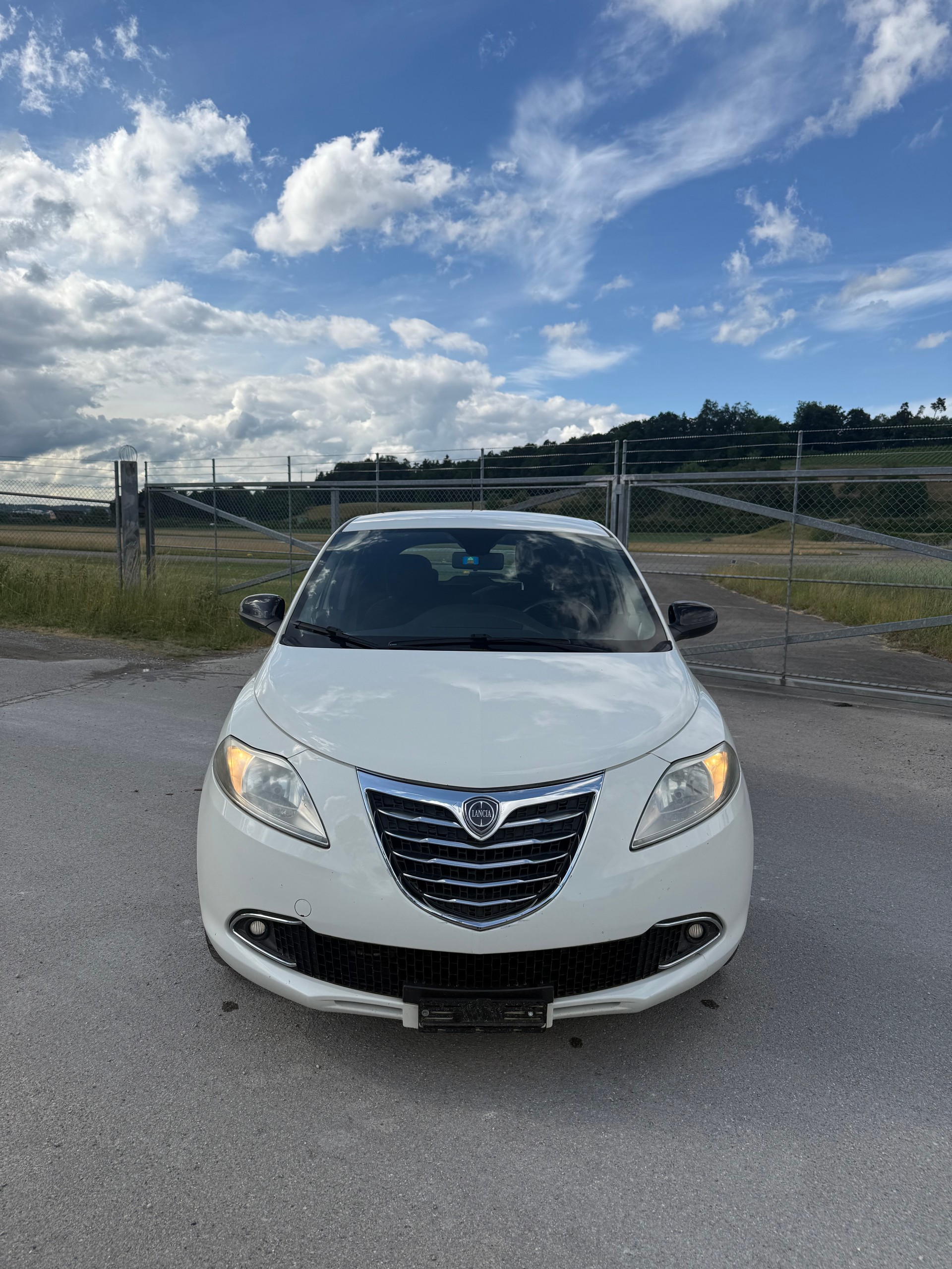 LANCIA Ypsilon 0.9 TwinAir Gold-image-1