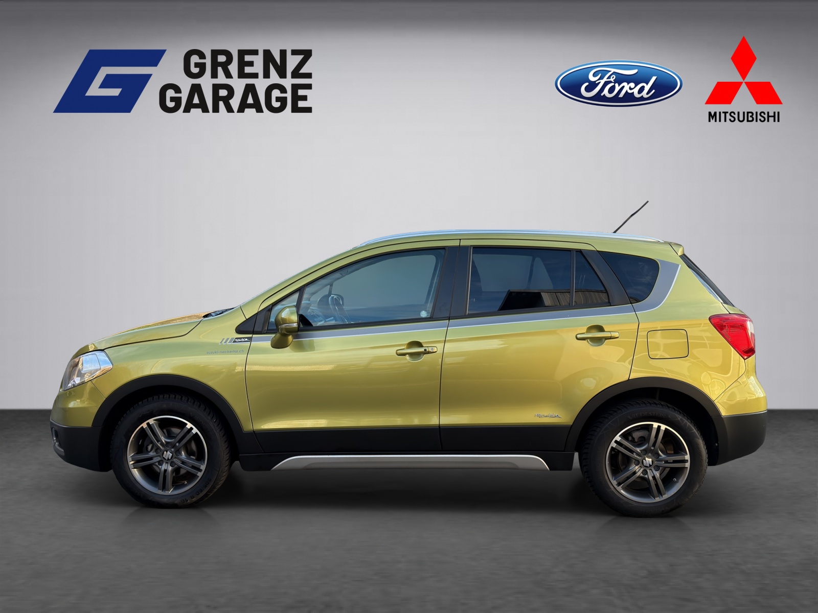 SUZUKI SX4 S-Cross 1.6 TD Piz Sulai 4x4-showroom-element-1