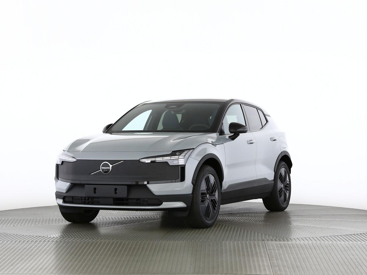 VOLVO EX30 CC P8 Ultra AWD