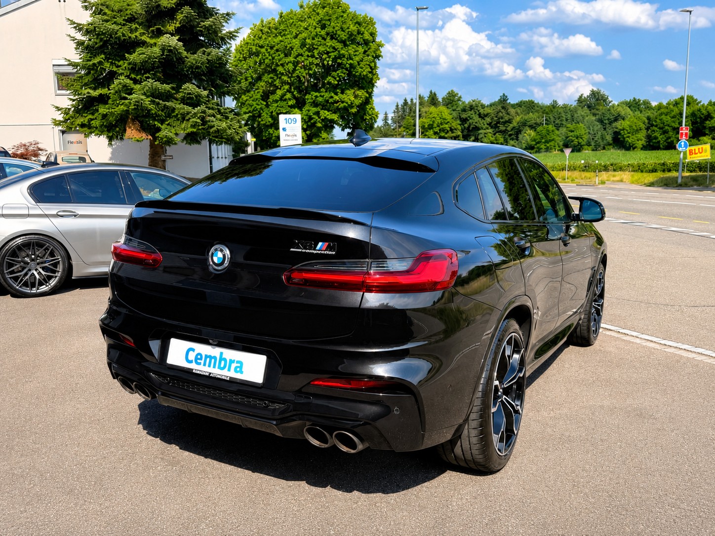 BMW X4M M Competition Steptronic-showroom-element-1