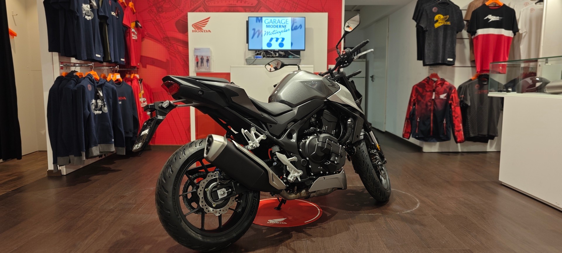 HONDA CB 750 Hornet (35kW) E-Clutch-image-2