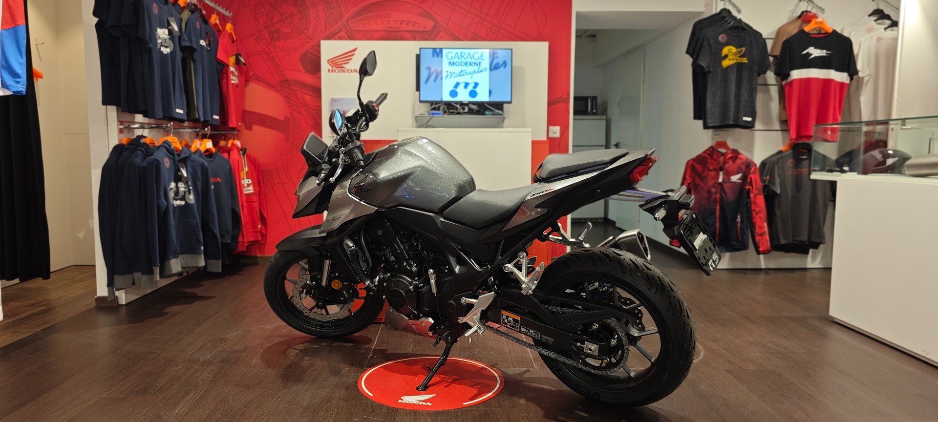 HONDA CB 750 Hornet (35kW) E-Clutch-image-3