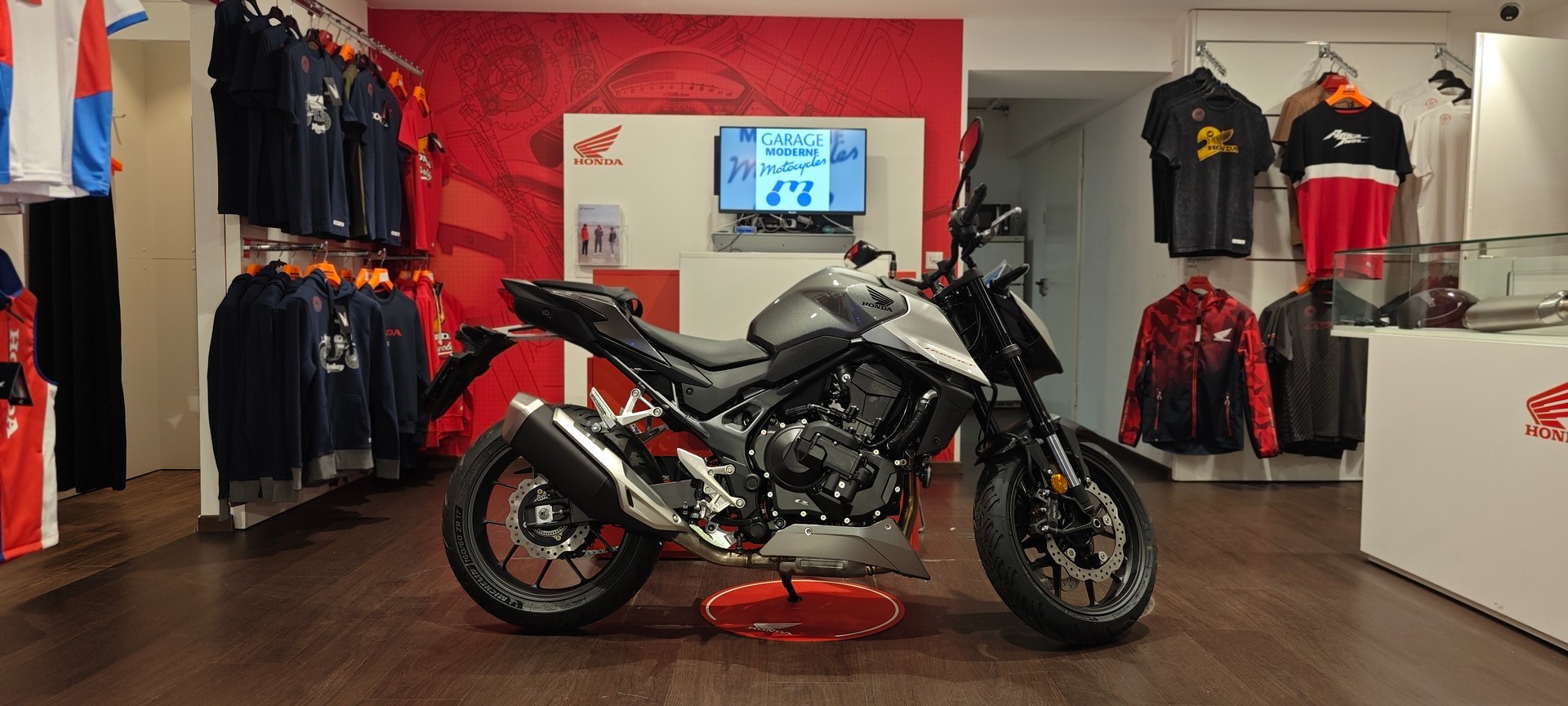 HONDA CB 750 Hornet (35kW) E-Clutch-image-1