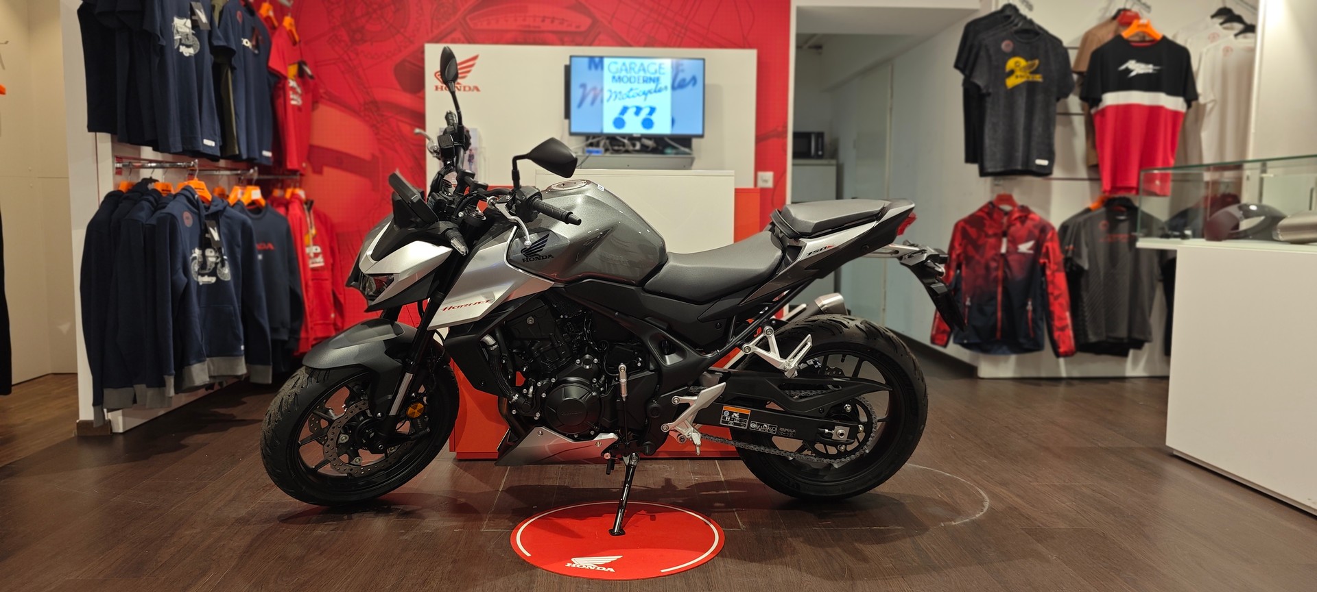 HONDA CB 750 Hornet (35kW) E-Clutch-image-4