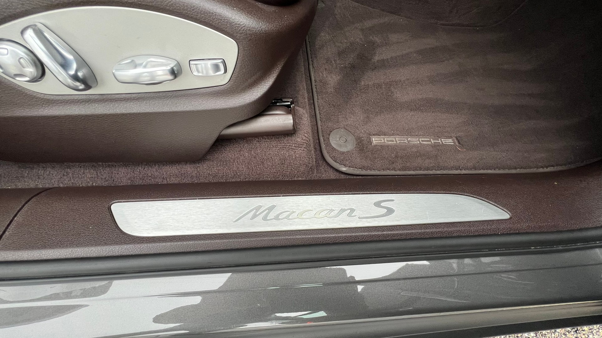 PORSCHE MACAN S PDK l 340 PS-image-27