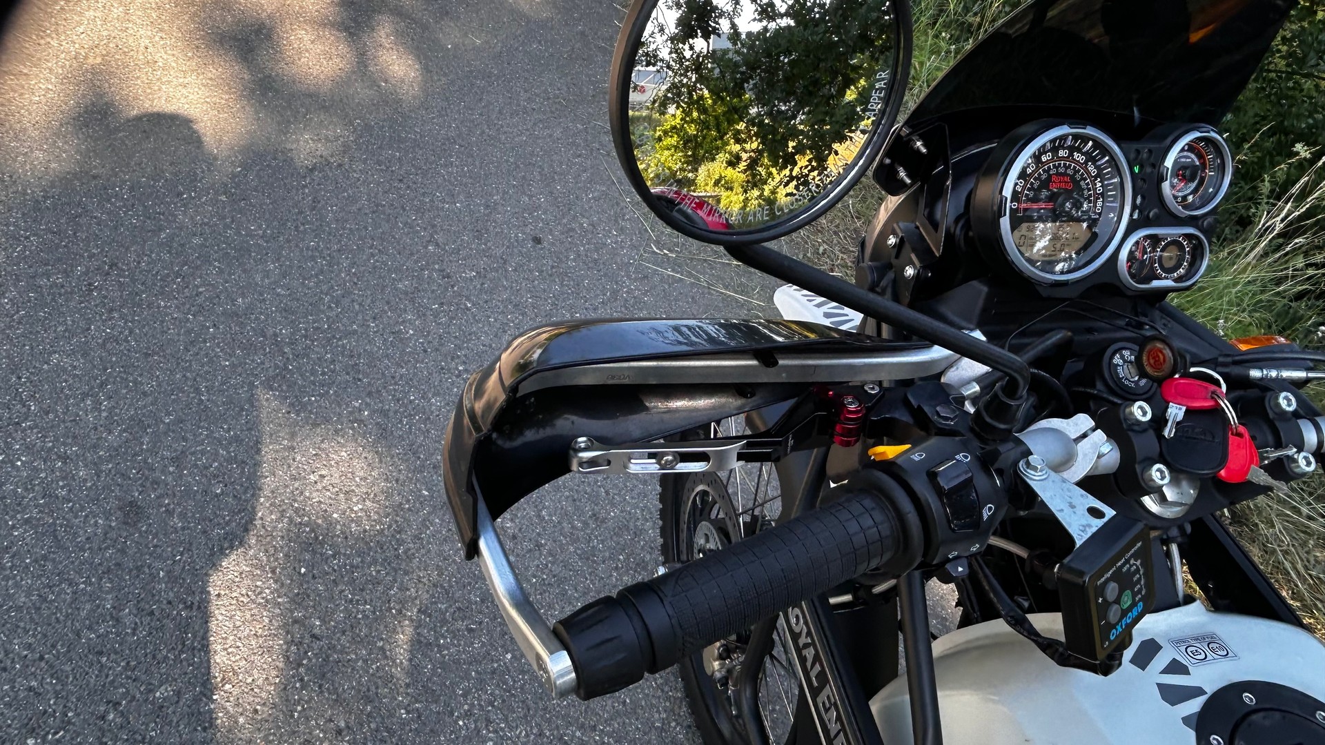 ROYAL ENFIELD Himalayan-image-3