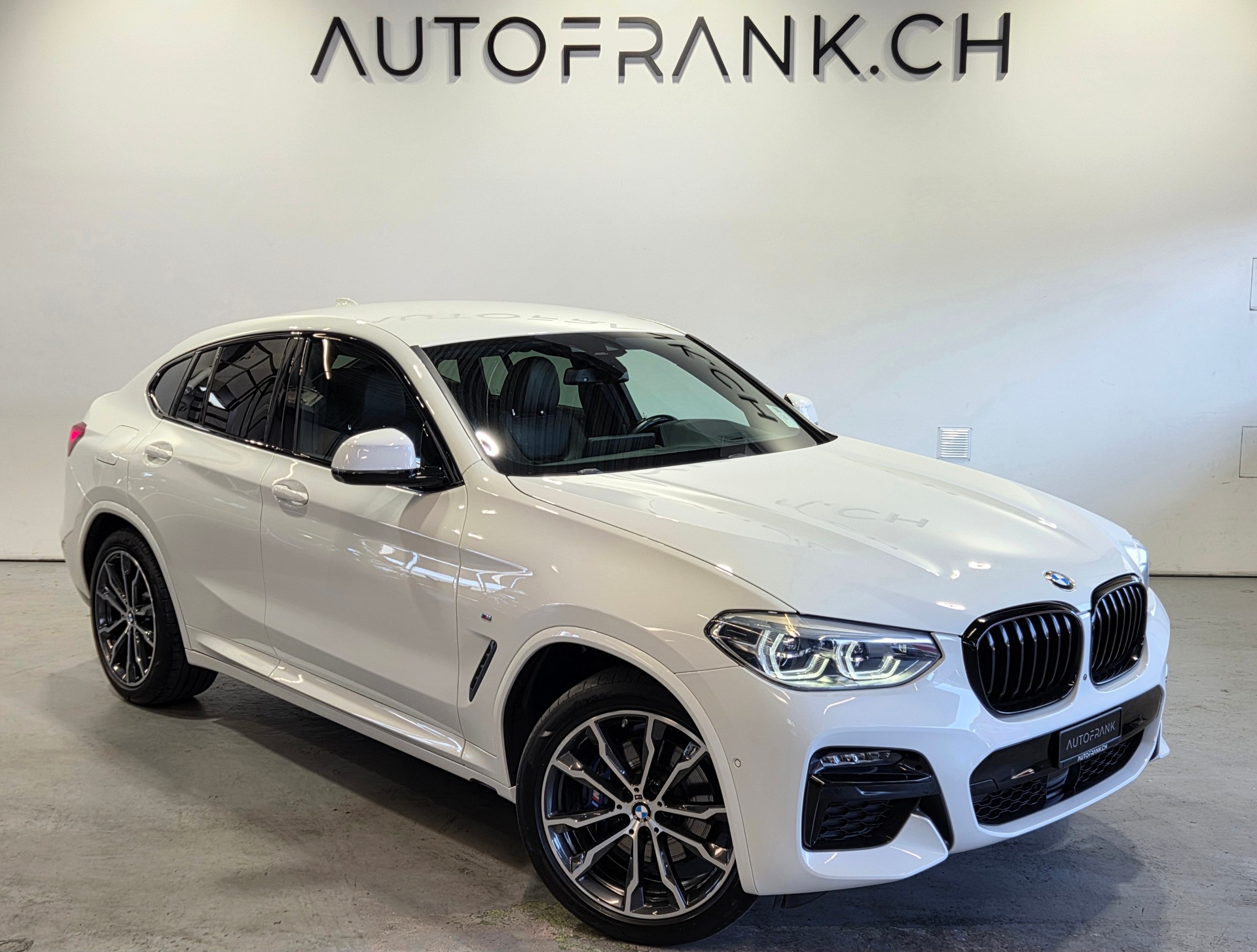 BMW X4 M40d-image-14