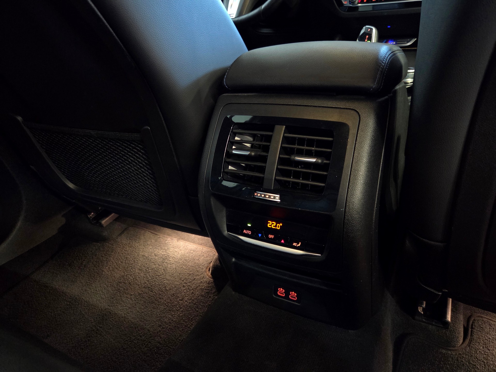 BMW X4 M40d-image-26