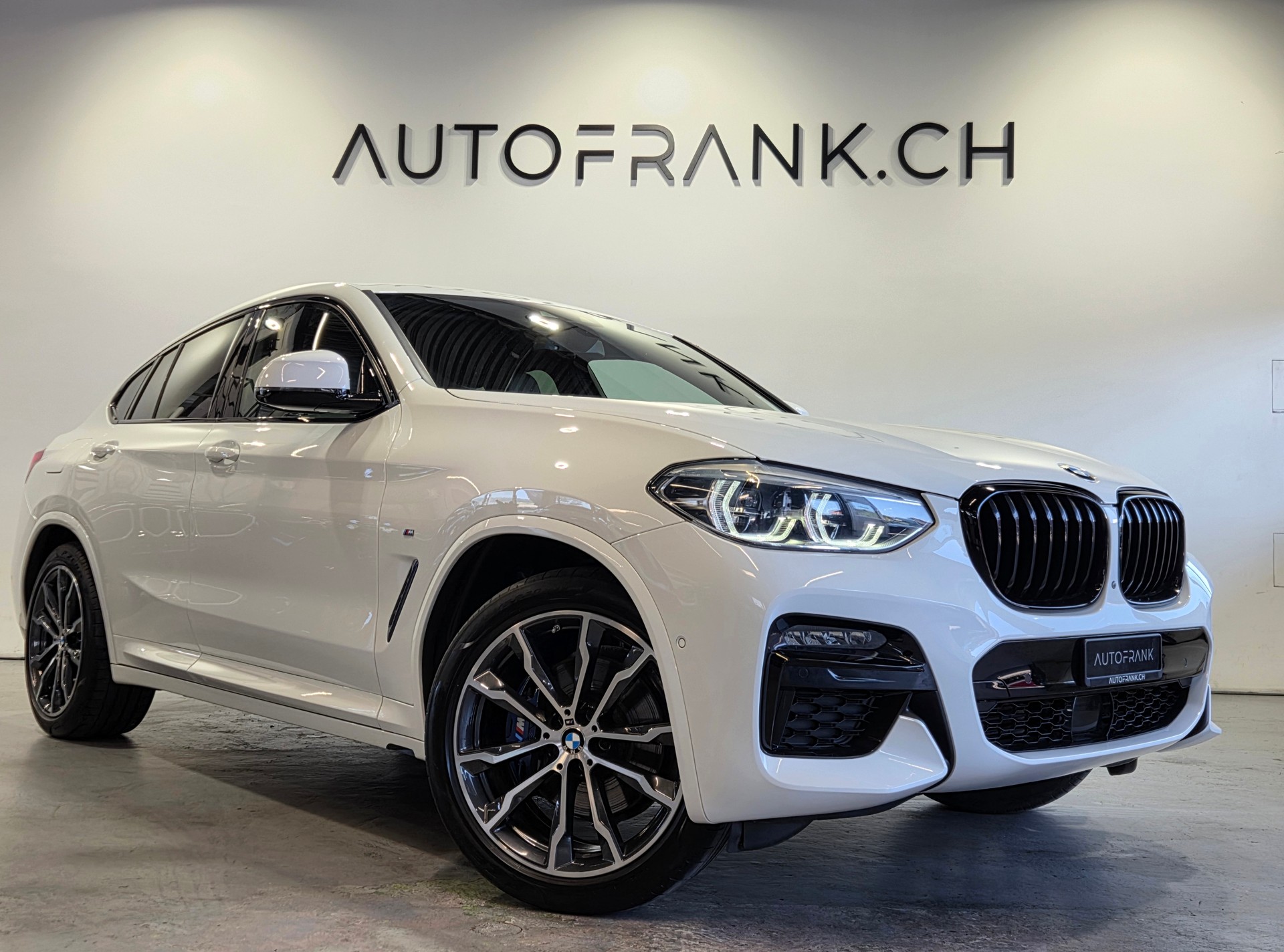 BMW X4 M40d-image-19